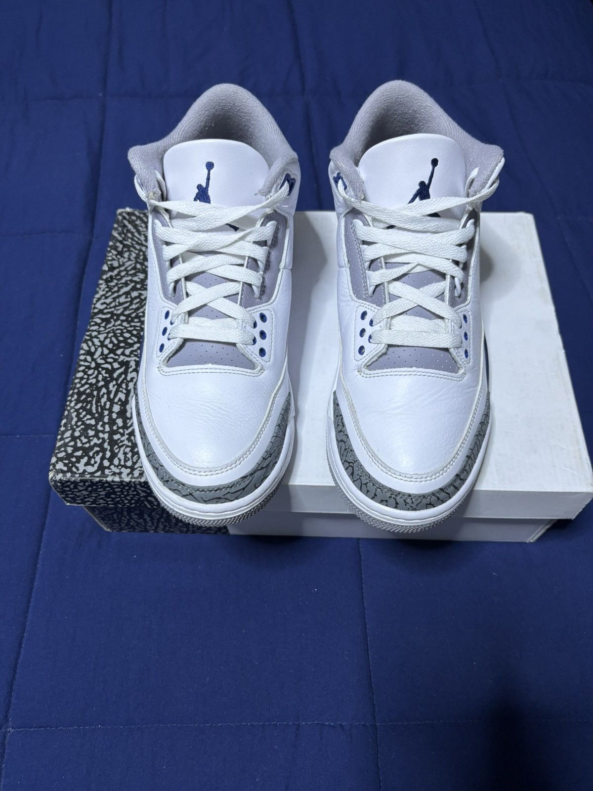 Jordan Brand Air Jordan 3 Retro Midnight Navy 2023 Size 8 Size US 8 / EU 41 - 2 Thumbnail