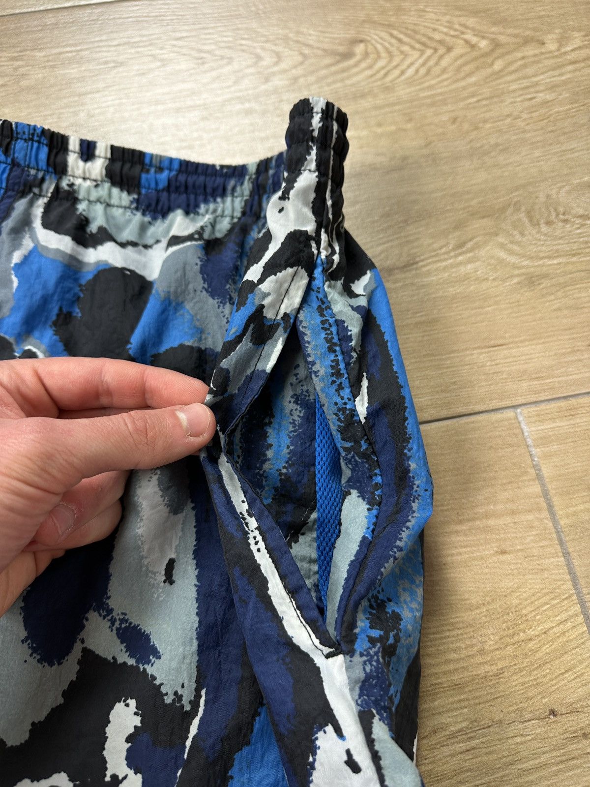 Nike × Vintage Vintage 90’s Nike Nylon Abstract All Over Print Swim Shorts Size US 32 / EU 48 - 7 Thumbnail