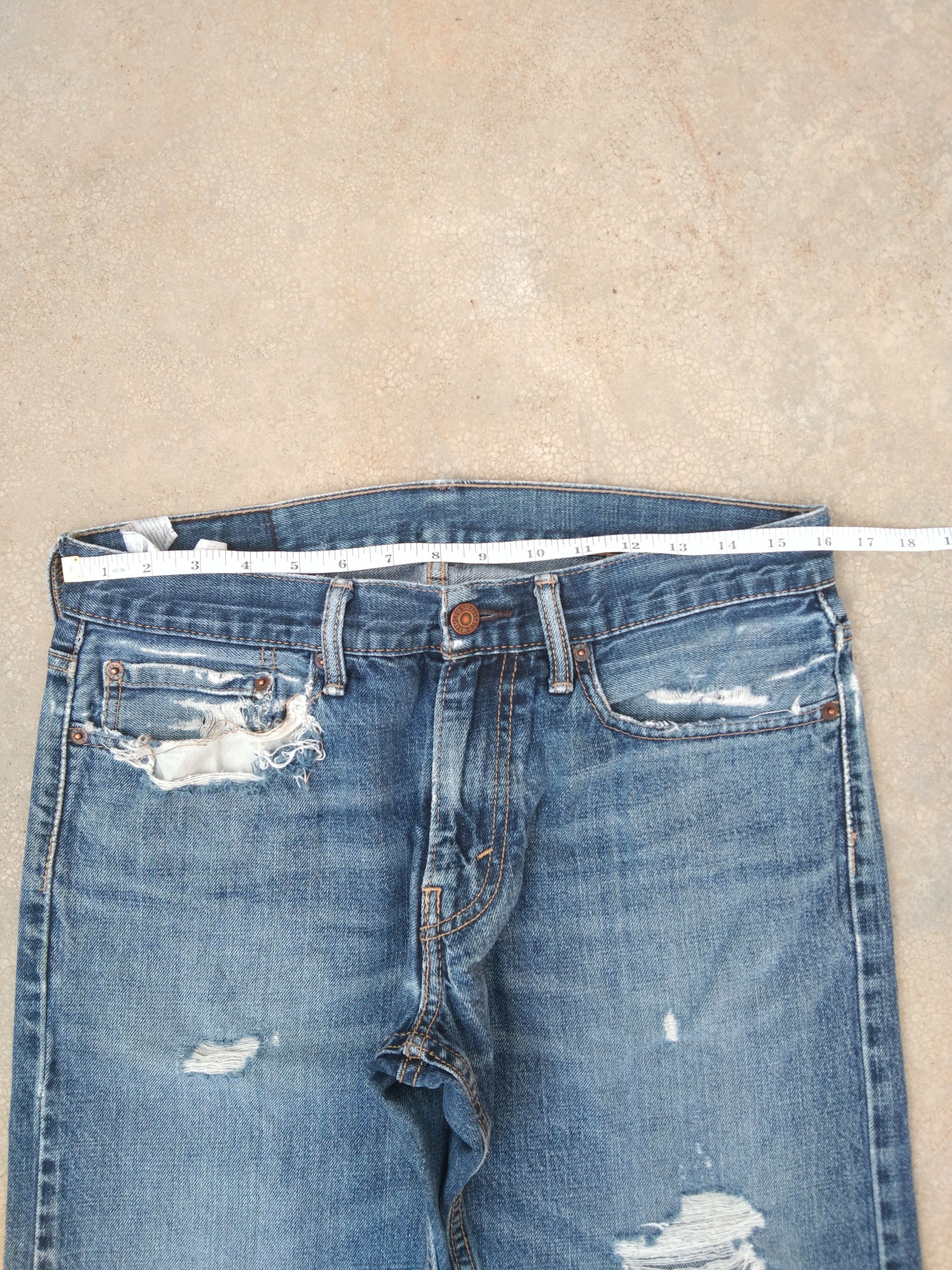 Jean × Levi's × Vintage Vintage Levis 514 Straight Leg Distressed Jeans 32x29 Size US 32 / EU 48 - 6 Thumbnail