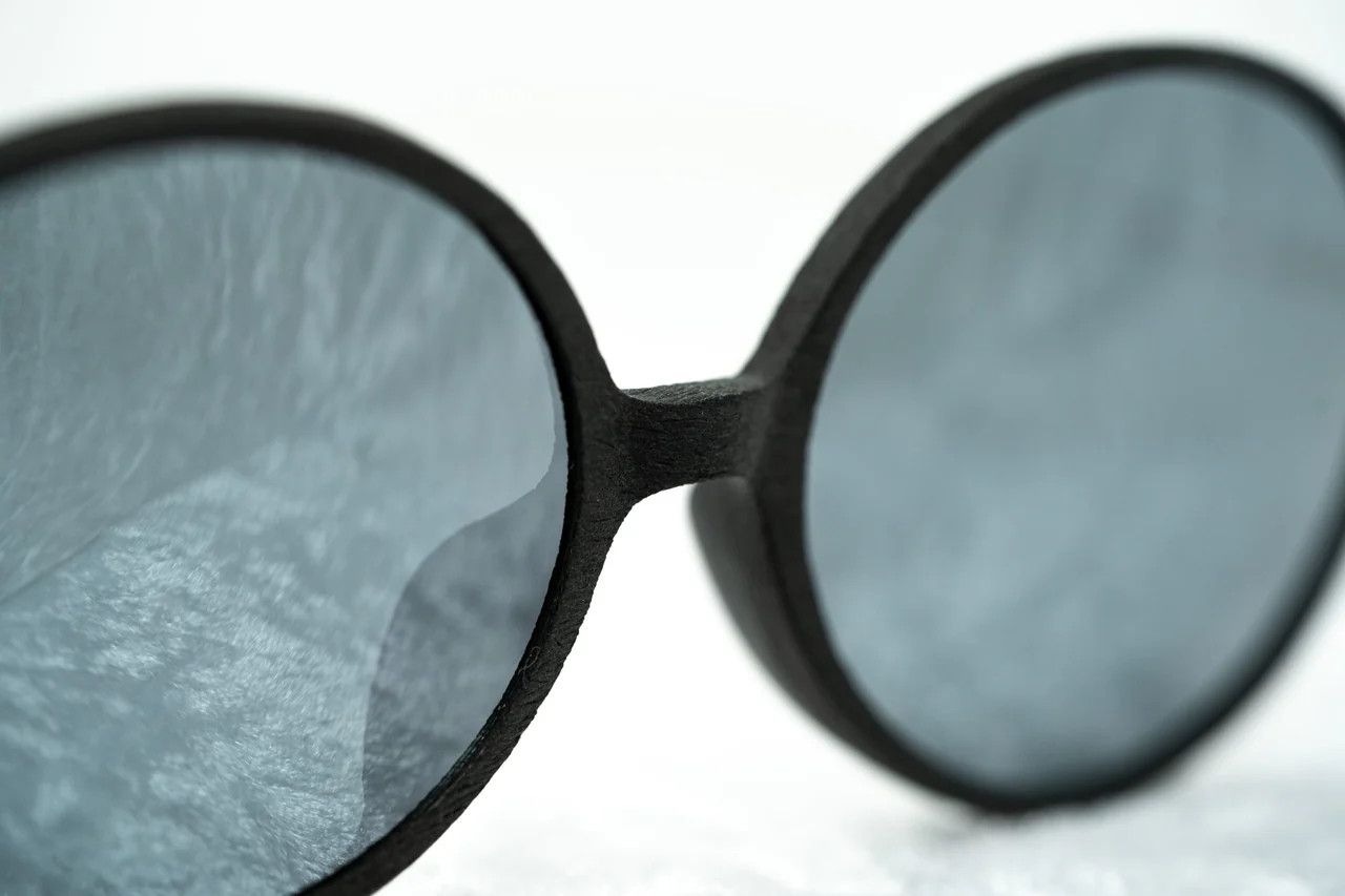 Ann Demeulemeester Ann Demeulemeester Sunglasses Oval Black and Grey Mirror Size ONE SIZE - 8 Thumbnail