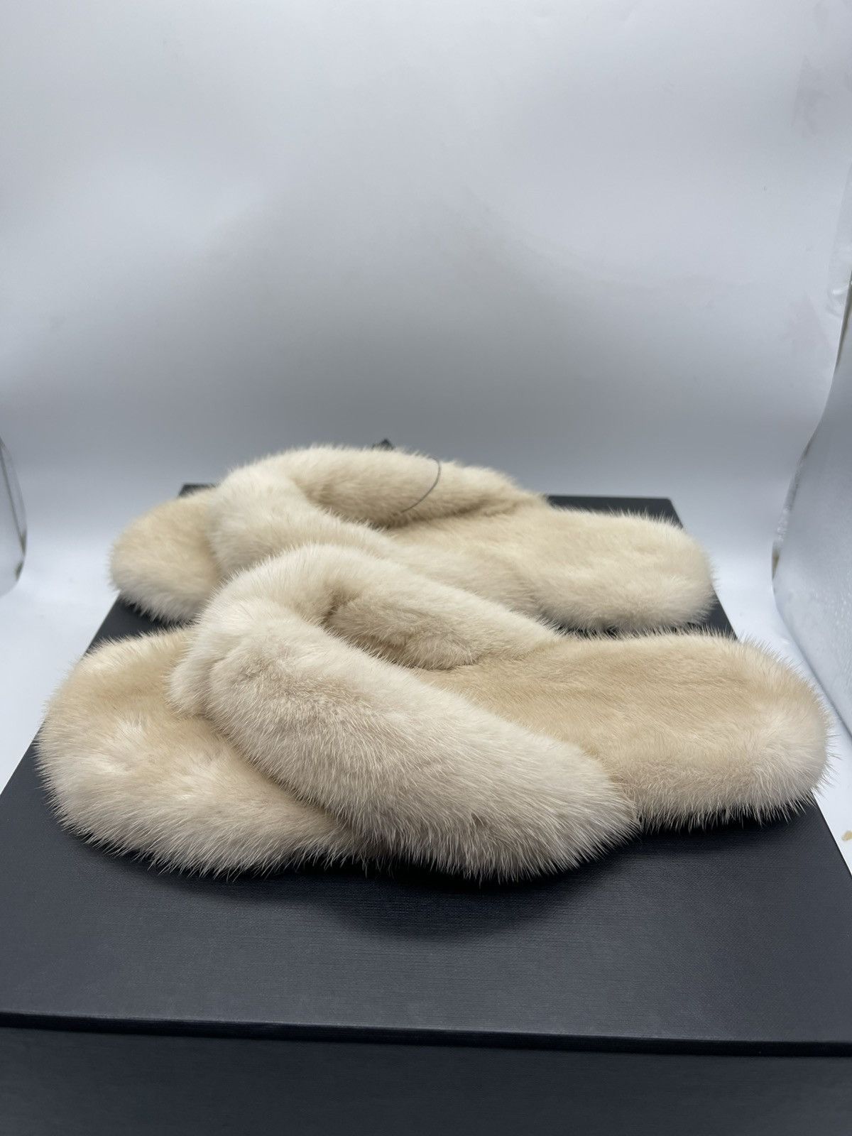 Saint Laurent Paris Saint Laurent mink Sandlas size eu 43 Size US 10 / EU 43 - 1 Thumbnail