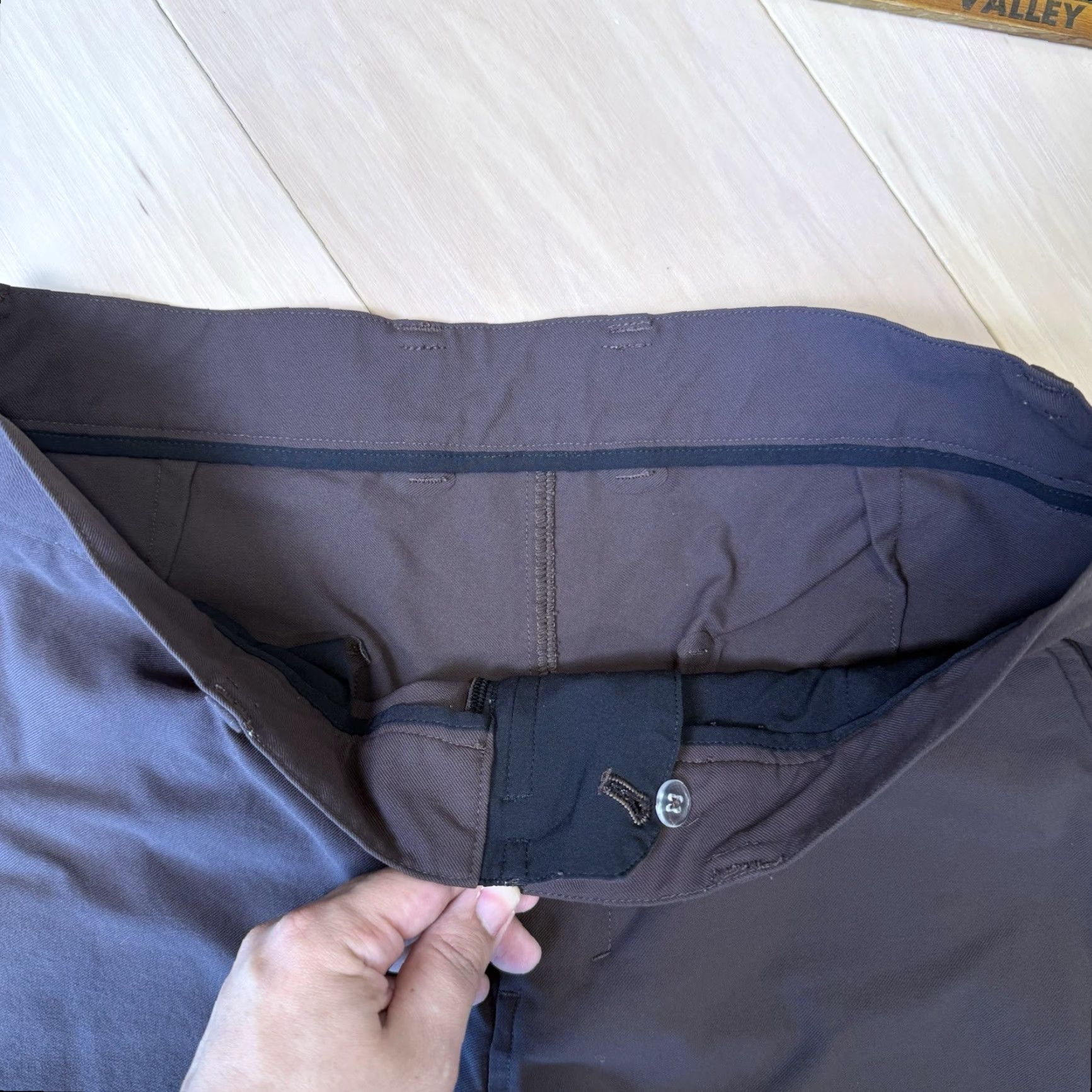 Lululemon Lululemon Heavy Twill Trouser Pants 34 Brown Athletic Straight Mens Tight Tapered Khakis Size US 34 / EU 50 - 5 Thumbnail