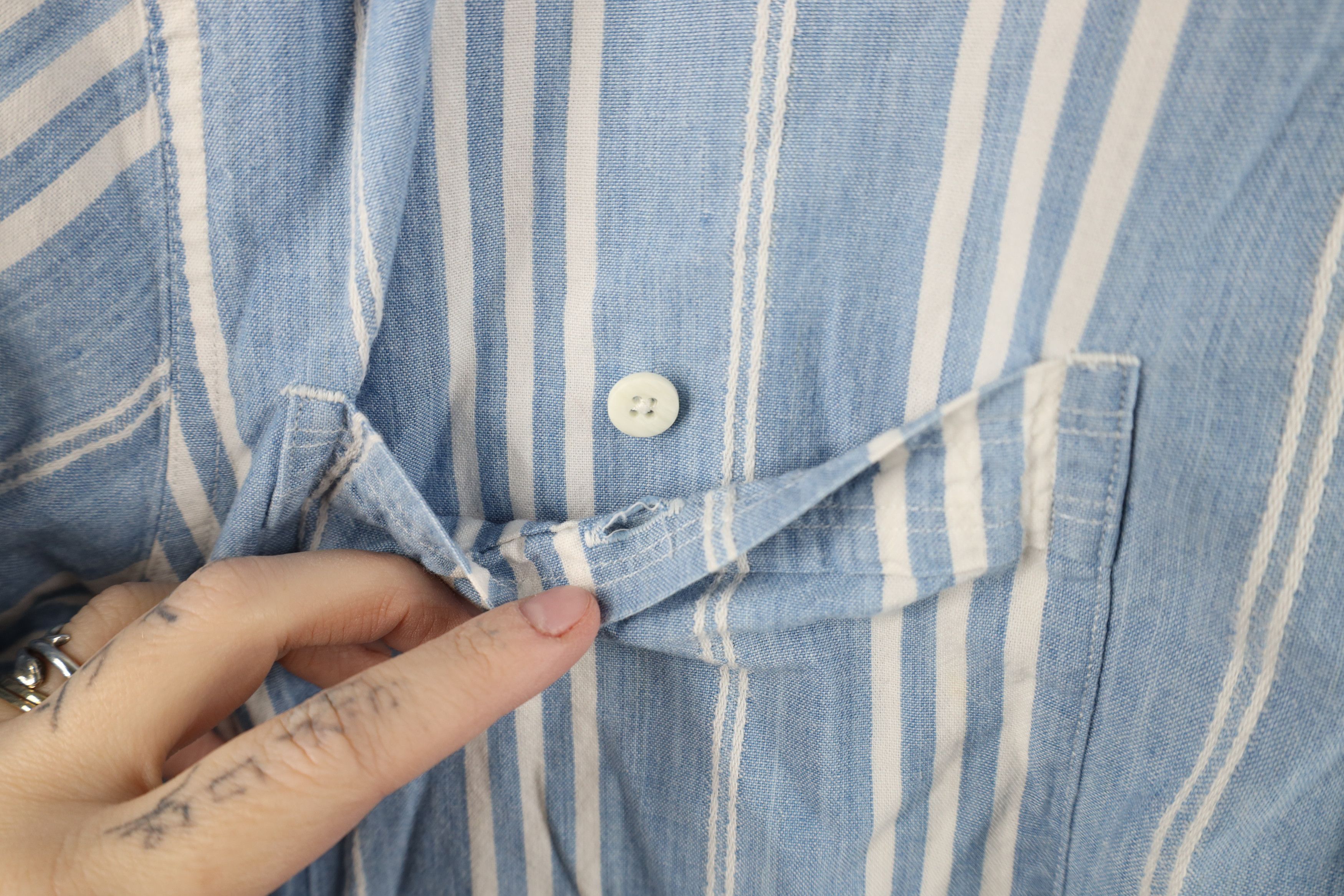 Vintage Vintage 90s Streetwear Baggy Short Sleeve Button Shirt Size US M / EU 48-50 / 2 - 5 Thumbnail