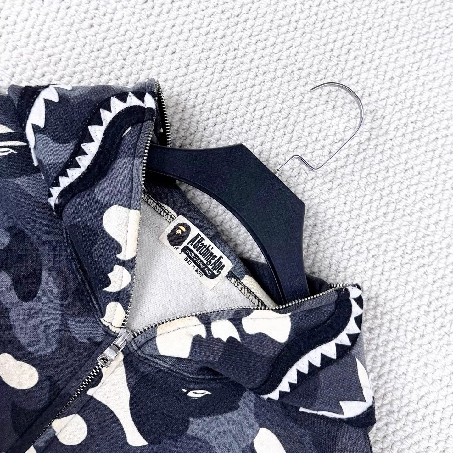 Bape Bape Glow Camo Shark Hoodie XXL Black/Gray Unisex Size US XL / EU 56 / 4 - 3 Thumbnail