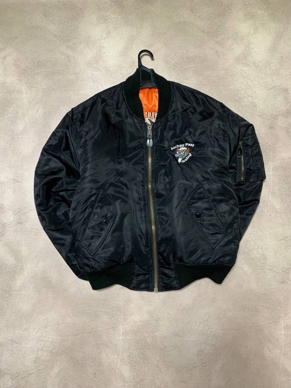 Other Vintage Delta Ind. “Aschau Pass Going” MA-1 Flyer Bomber Size US M / EU 48-50 / 2 - 3 Thumbnail