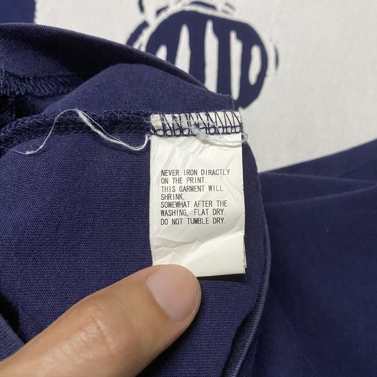 Undercover Vintage Undercover Jun Takahashi gilapple T Shirt Size US M / EU 48-50 / 2 - 8 Thumbnail