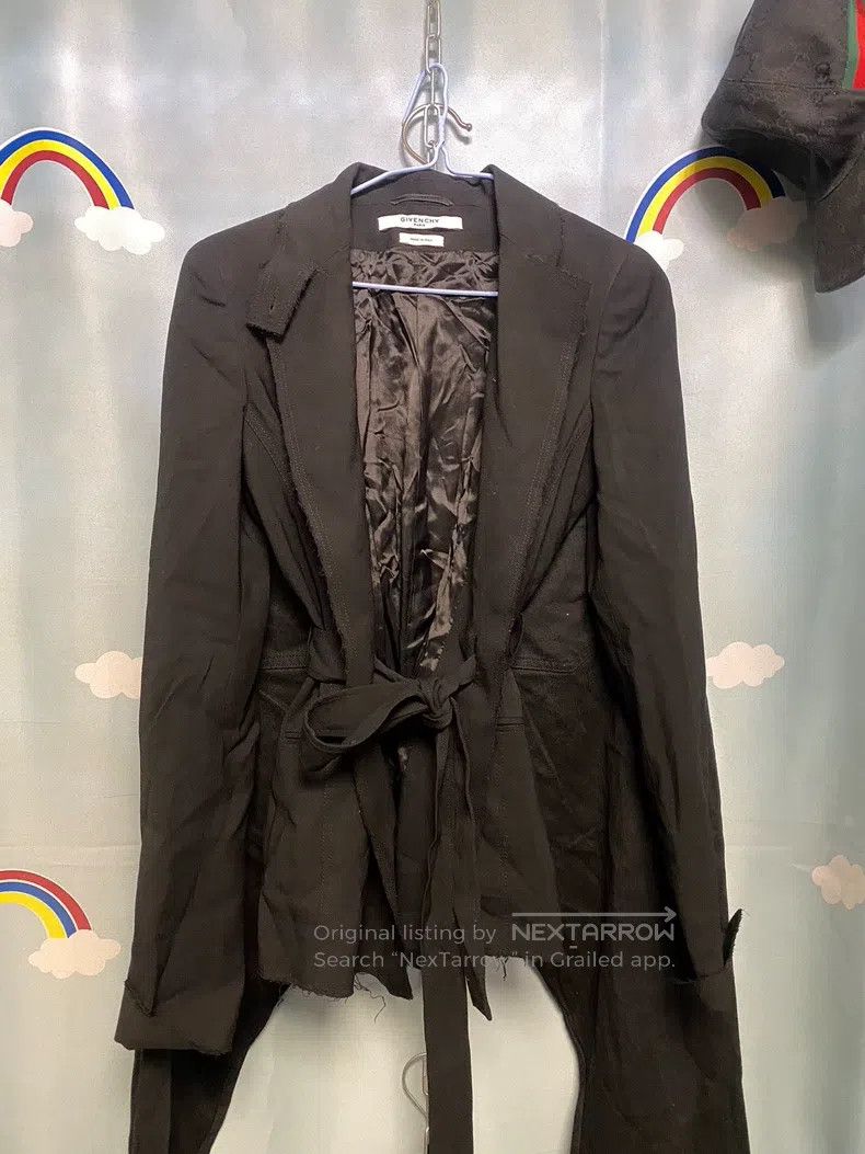 Givenchy Givenchy Vintage Belted Women's Popular Blazer Size XS / US 0-2 / IT 36-38 - 1 Thumbnail
