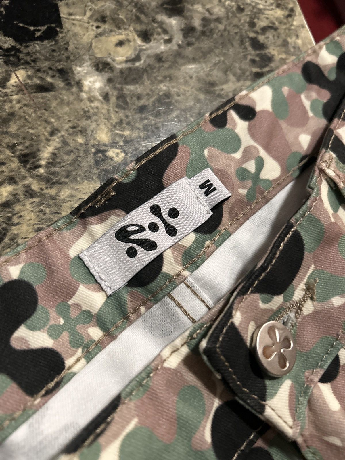 Plus One Clothing Plus one camo shorts Size US 30 / EU 46 - 2 Thumbnail