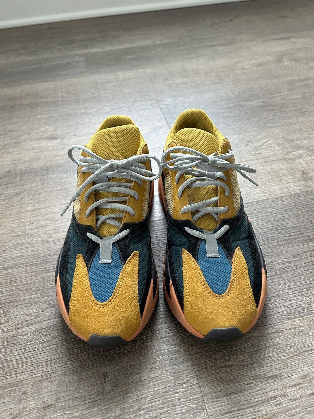 Yeezy Yeezy 700 Sun Size US 10.5 / EU 43-44 - 2 Thumbnail