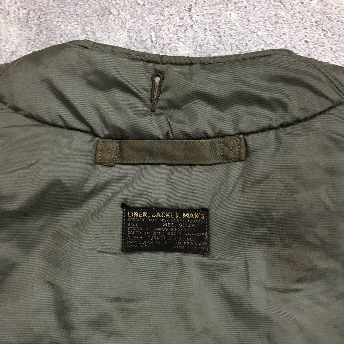 Vintage Vintage 60s USAF OG-107 Coat Liner / MEDIUM Size US M / EU 48-50 / 2 - 4 Thumbnail