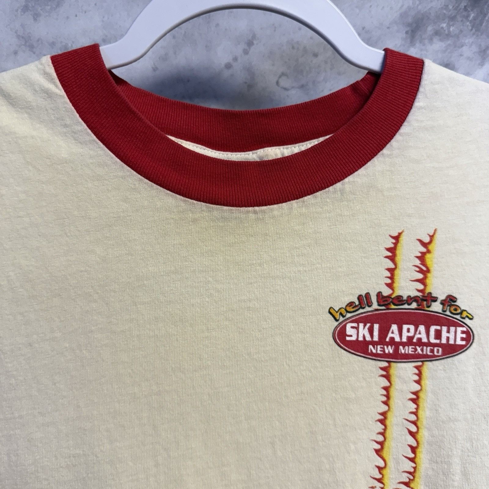 Vintage Vintage Ski Apache Resort New Mexico T Shirt Mens L 21x27.5 Size US L / EU 52-54 / 3 - 3 Thumbnail