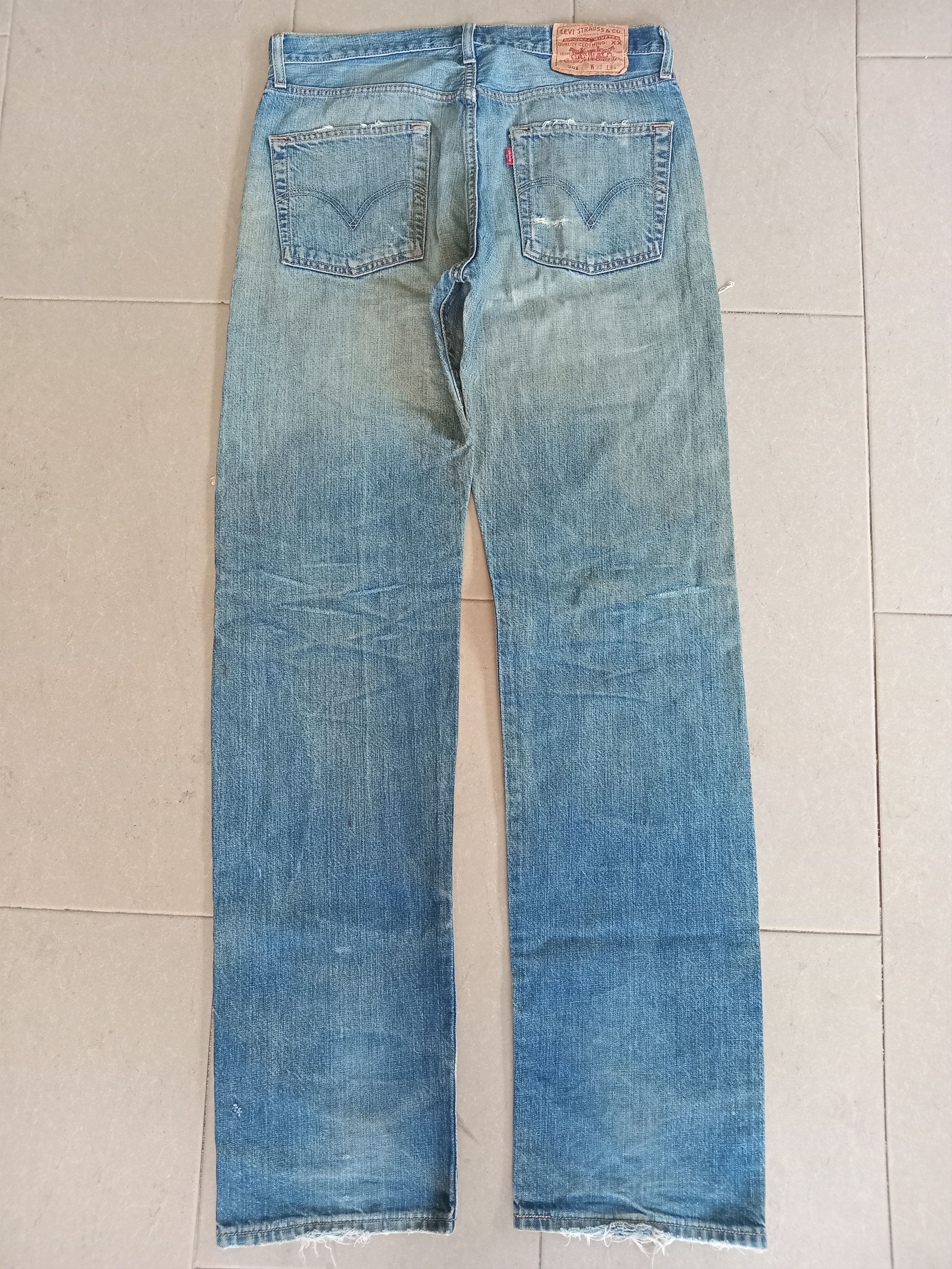 Levi's × Vintage Vintage Levi's 501 Distressed Jeans Size US 33 - 8 Thumbnail