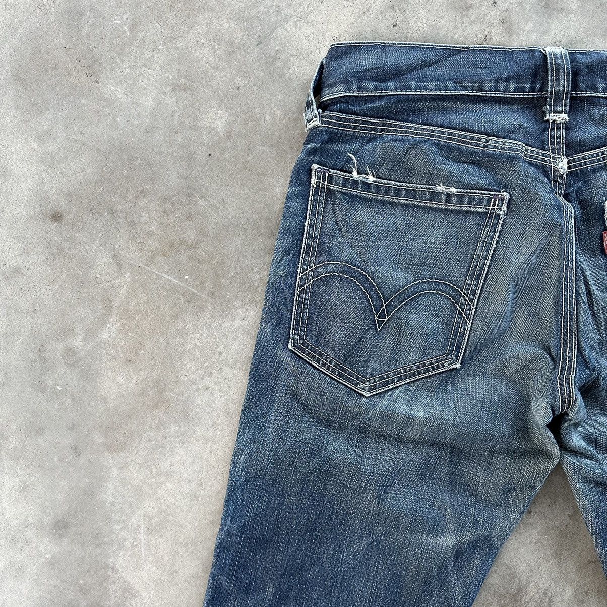 Japanese Brand Vintage Levi’s Classic Denim Distressed Faded Jean Pant W32 Size US 32 / EU 48 - 13 Thumbnail