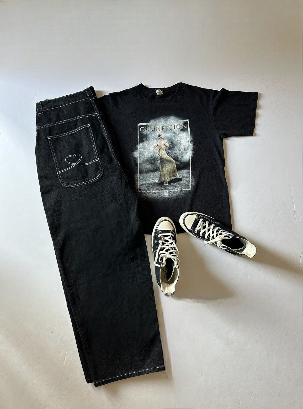 Anvil 2015 Celine Dion Back on the Road" Tour Band Tee Size M / US 6-8 / IT 42-44 - 1 Thumbnail