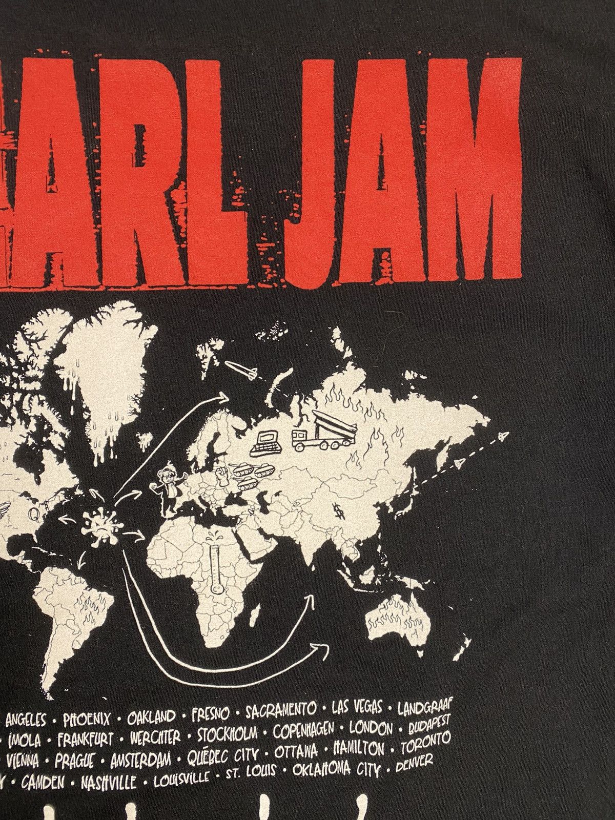 Band Tees Pearl Jam Tour 2022 Black Don't Give Up Crew Neck T Shirt Size US L / EU 52-54 / 3 - 15 Thumbnail