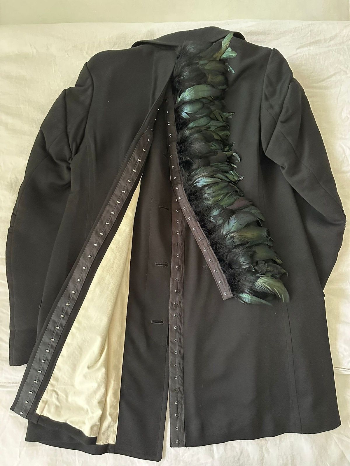 Comme des Garcons COMME DES GARCONS FEATHER BLACK COAT AW2004 SIZE S Size S / US 4 / IT 40 - 4 Thumbnail