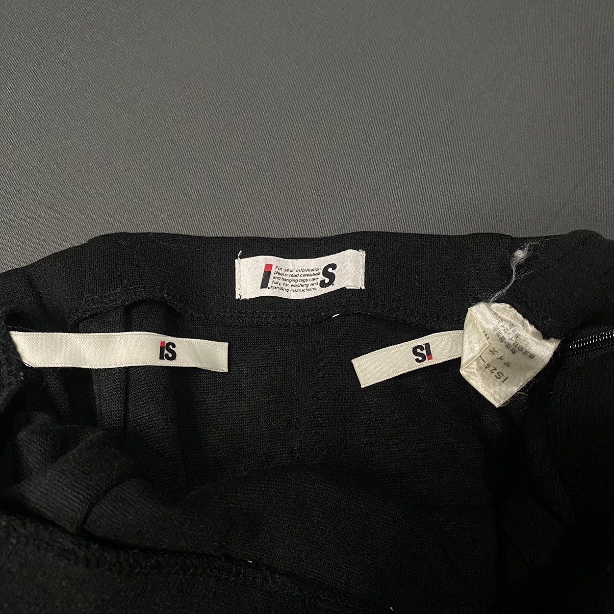 Issey Miyake Vintage IS Issey Miyake Black Skirt Size 27" / US 4 / IT 40 - 5 Thumbnail