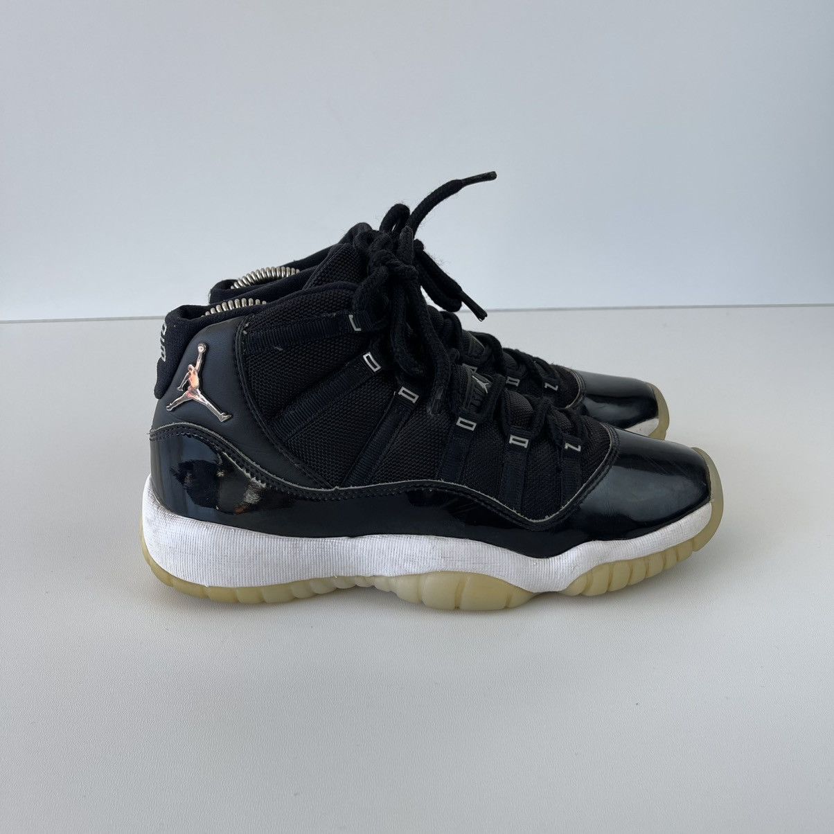 Jordan Brand Nike Air Jordan 11 Retro Jubilee GS 20 Hi-Top Shoes Black Size US 6 / IT 36 - 4 Thumbnail