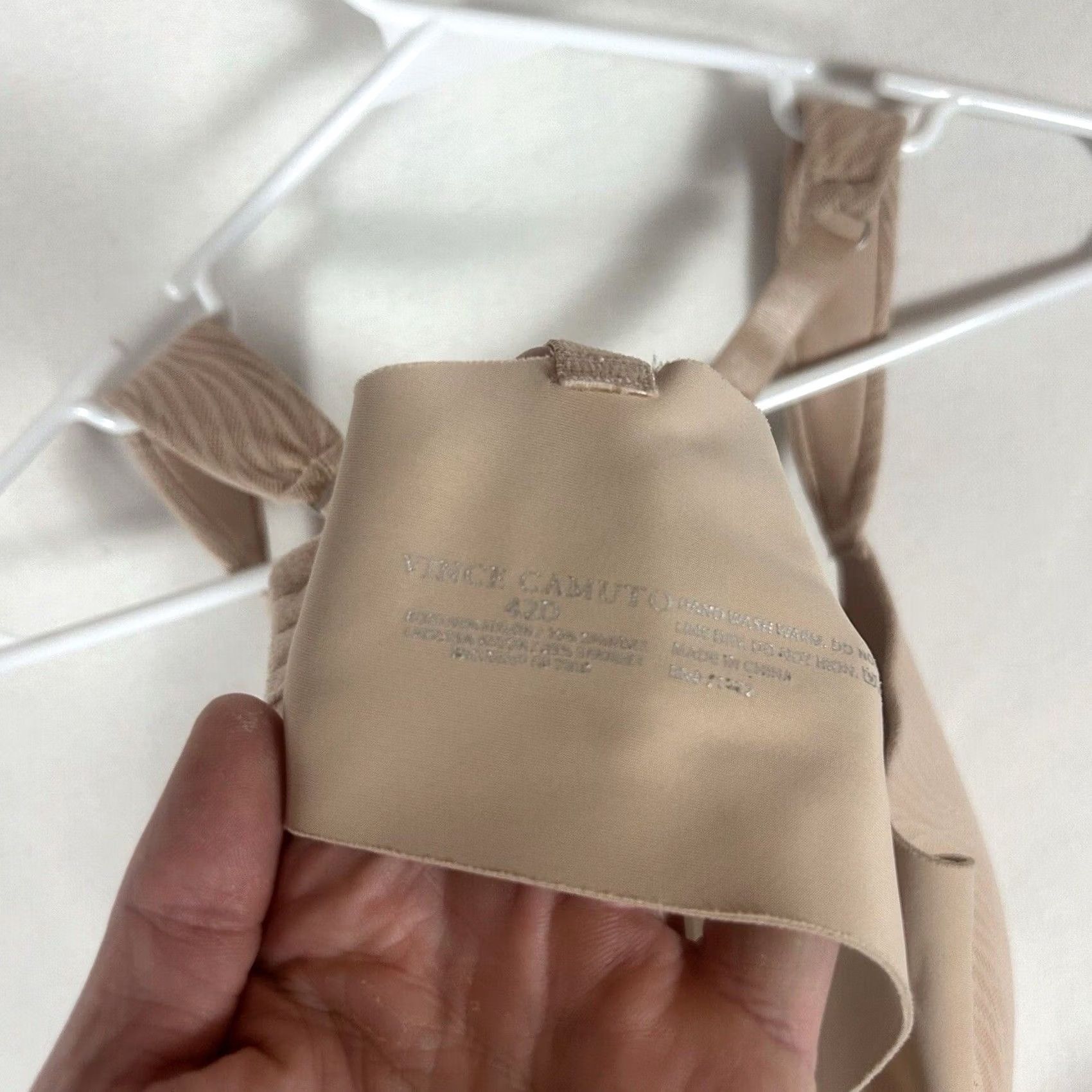 Vince Camuto Vince Camuto Bra 42D Tan Underwire Balconette Bra Women 42D Underwired Adjustable Strap Ladies SexY Bi-color brown Size ONE SIZE - 4 Thumbnail