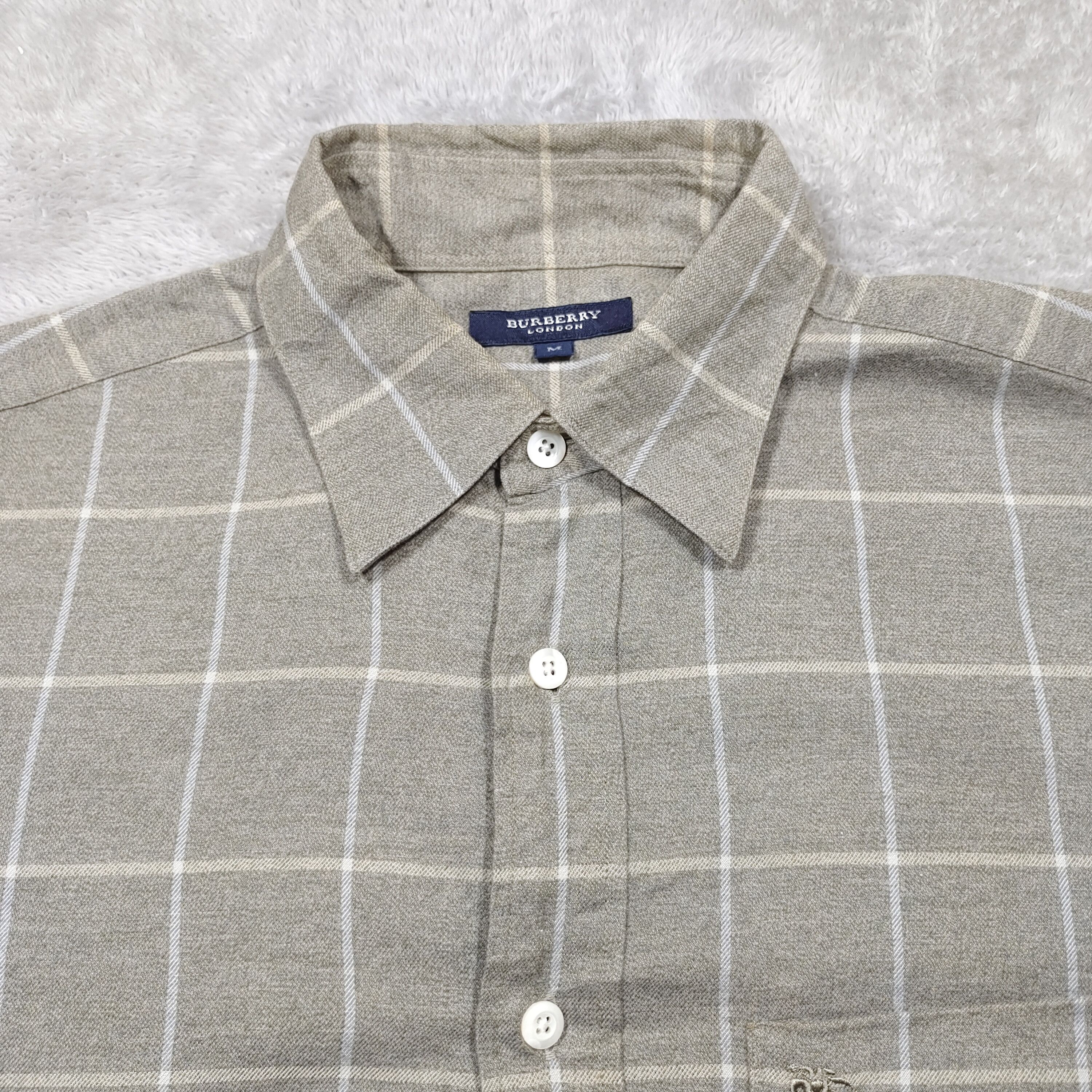 Burberry BURBERRY CHECKERD BUTTON UP LONG SLEEVE Size US M / EU 48-50 / 2 - 3 Thumbnail