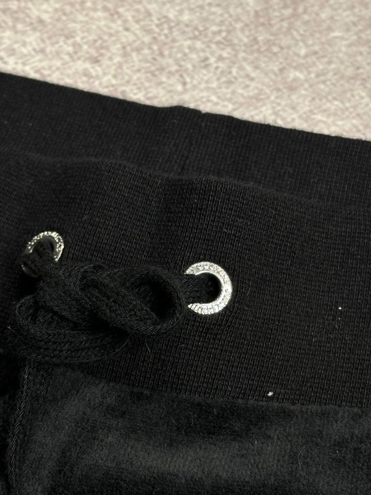 Juicy Couture Vintage Juicy Couture Rhinestones Flared Sweatpants XS Size 30" / US 8 / IT 44 - 5 Thumbnail