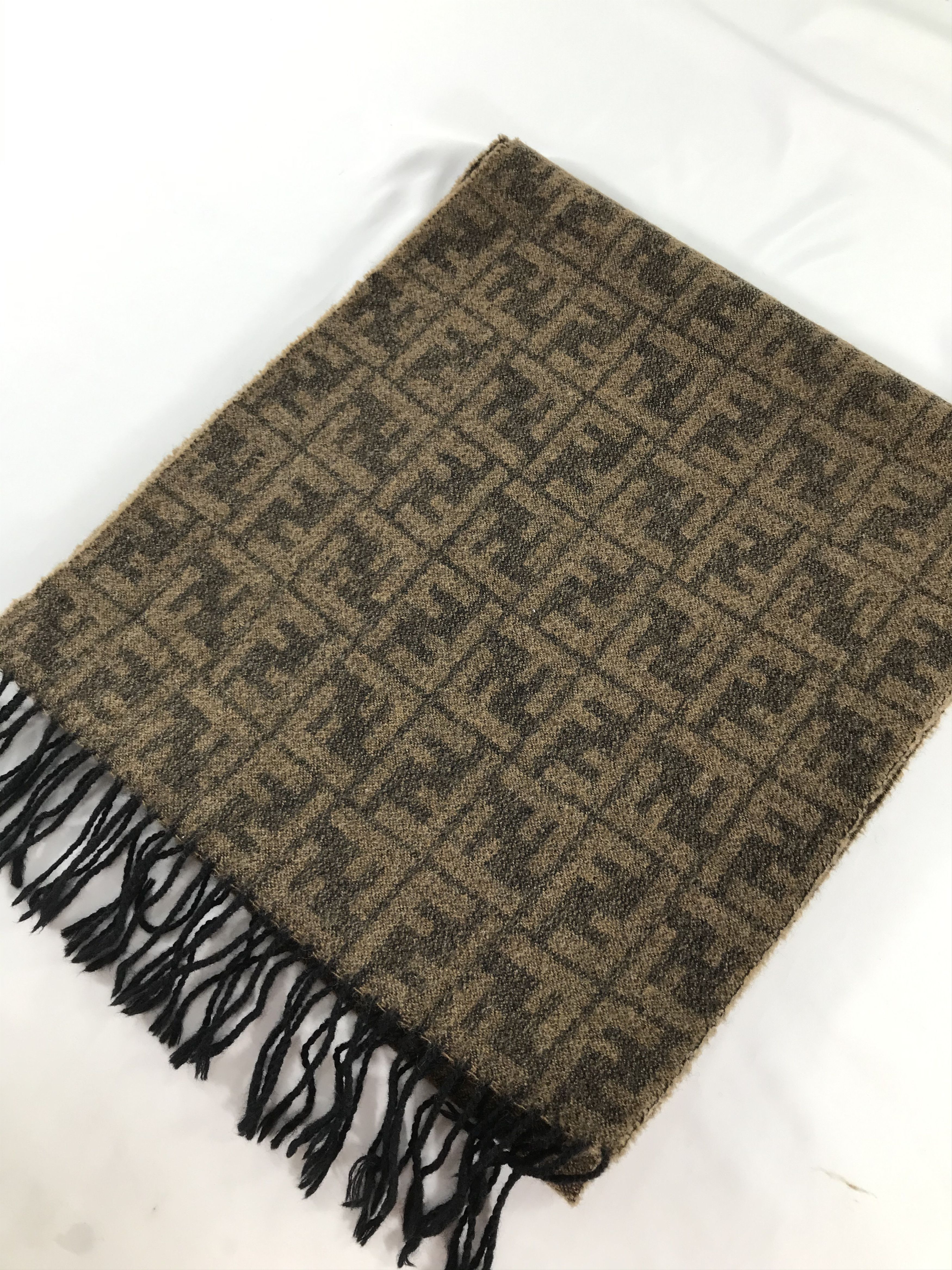 Fendi Fendi Monogram Full Print FF Wool Scarf Muffler V375 Size ONE SIZE - 3 Thumbnail