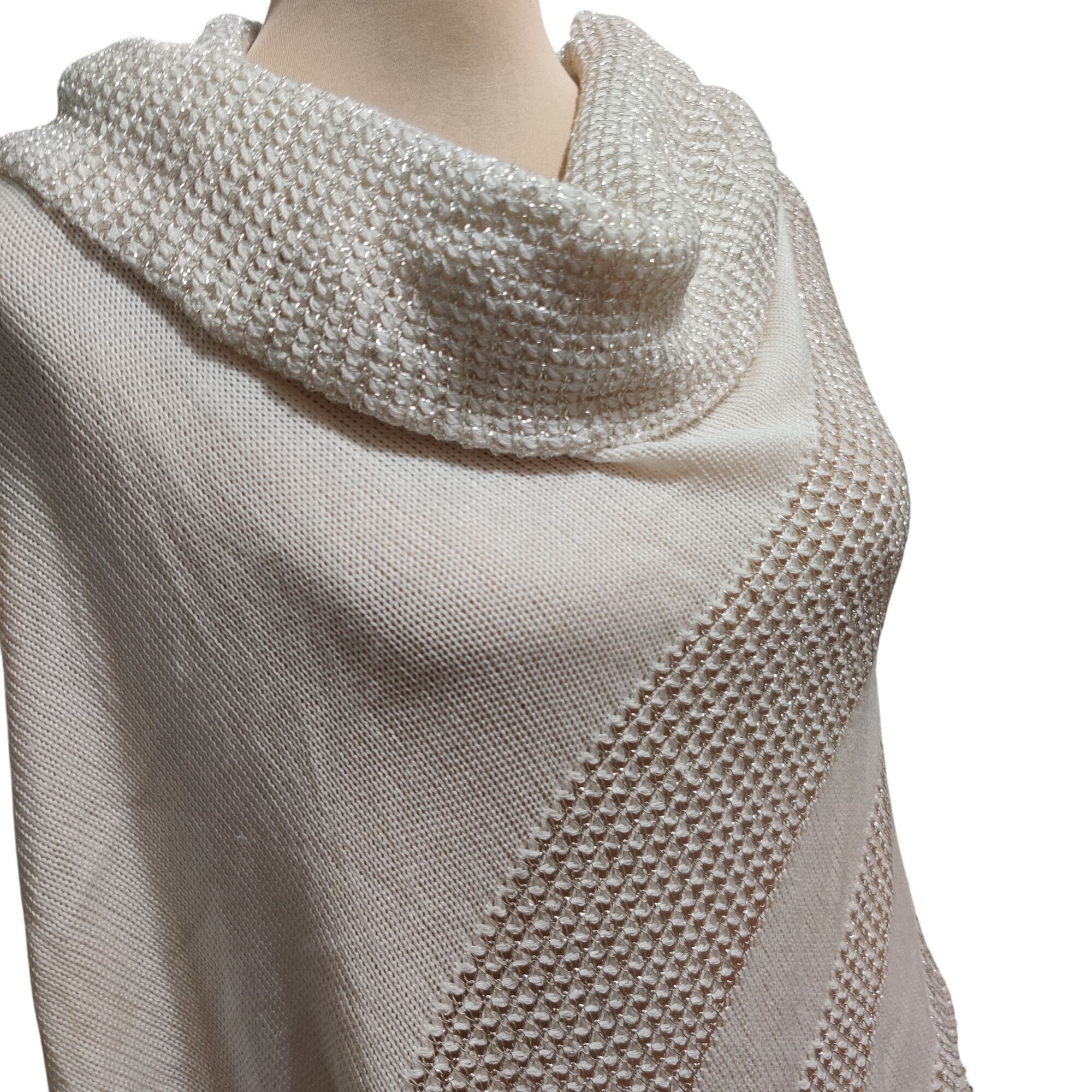 Other Belldini S M Ivory Metallic Knit Asymmetrical Poncho Sweater Size S / US 4 / IT 40 - 11 Thumbnail