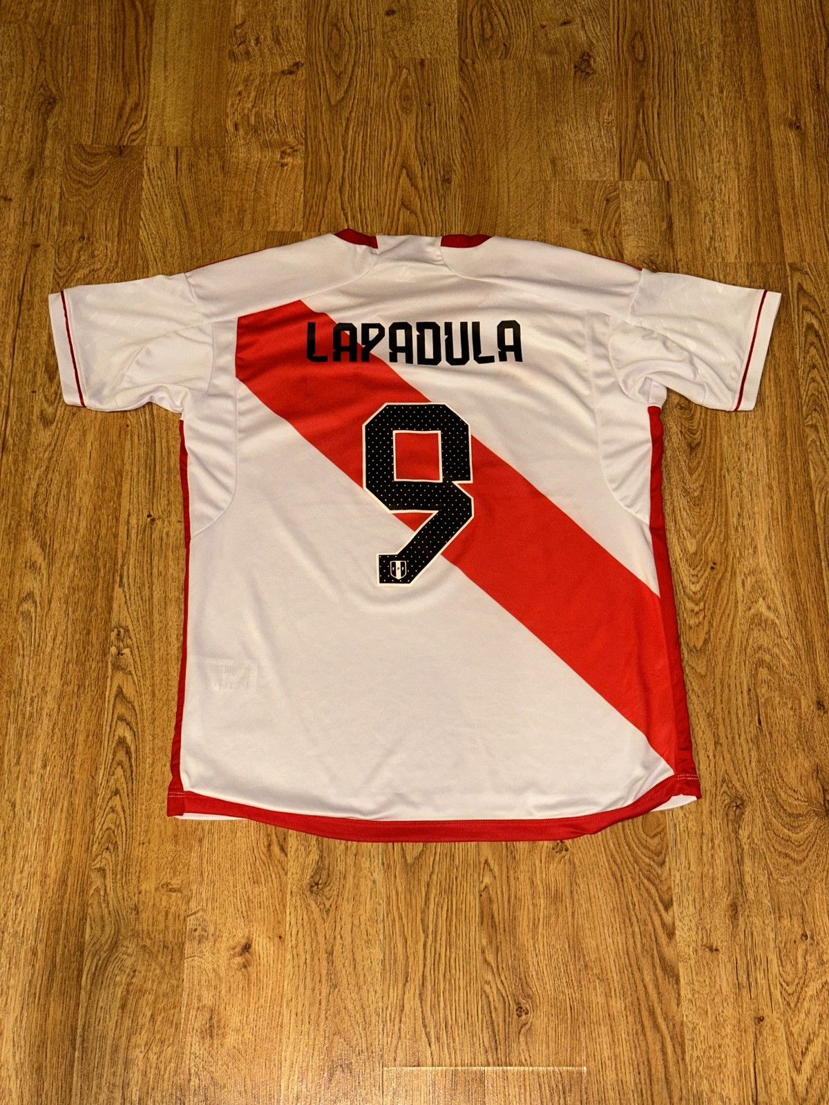 Adidas Peru National Team Jersey Soccer Adidas Lapadula #9 Men LRG Size US L / EU 52-54 / 3 - 1 Thumbnail