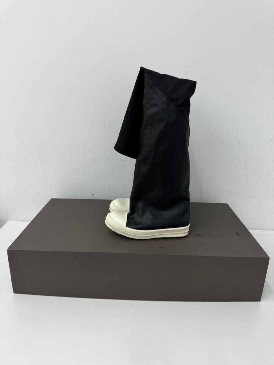 Rick Owens OBLIQUE THIGH HIGH SNEAKS Size US 7 / IT 37 - 2 Thumbnail