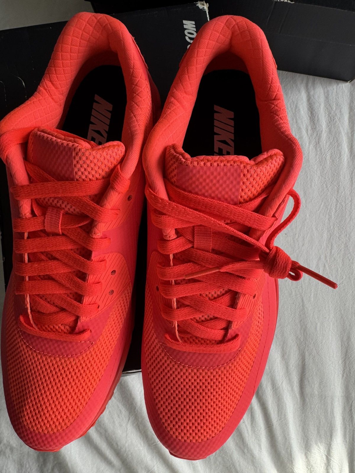 Nike NIKE AIR MAX 1 HYPERFUSE NIKE ID LASER CRIMSON HYPERPUNCH Size US 10.5 / EU 43-44 - 4 Thumbnail