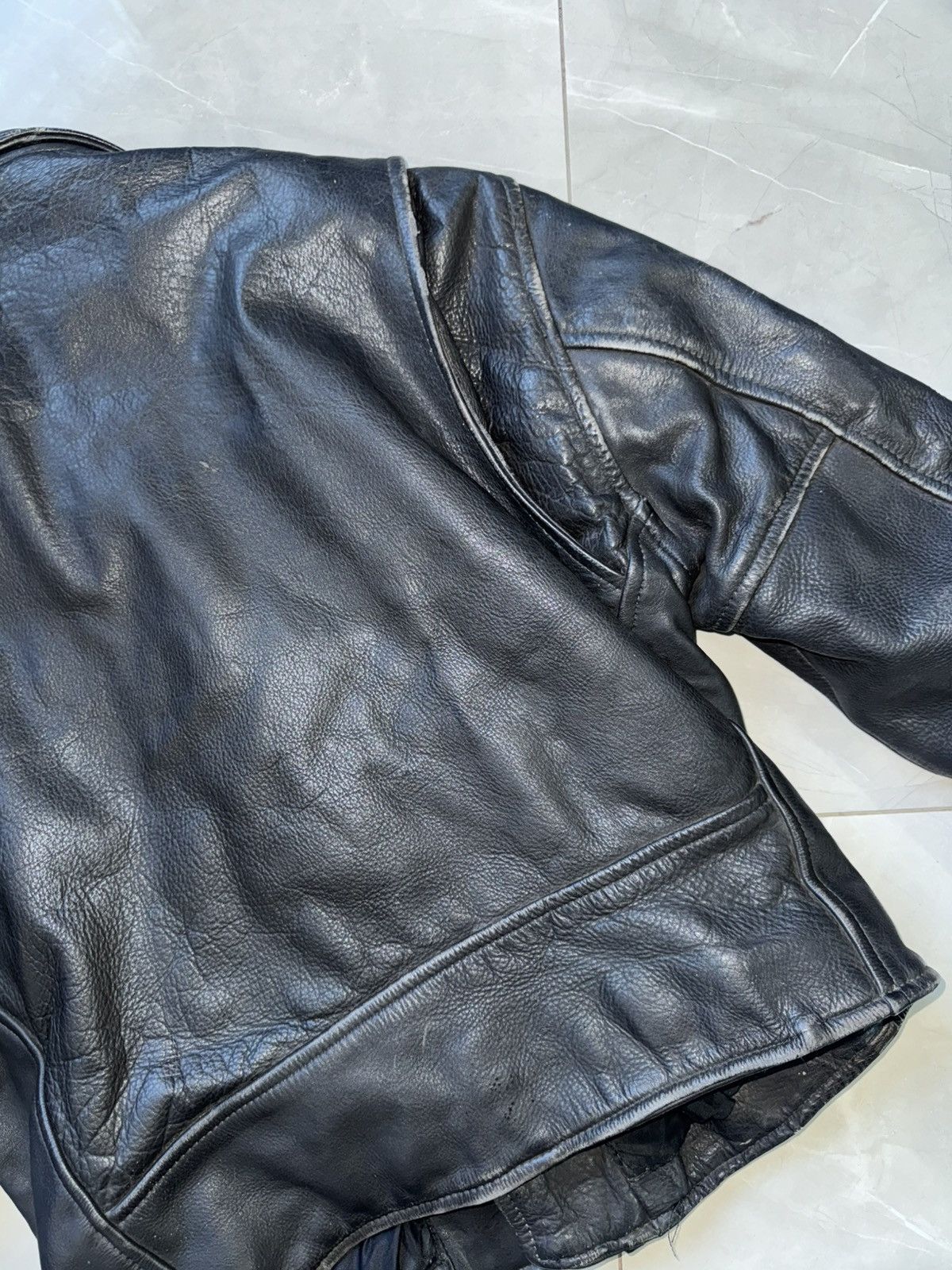 Vintage Vintage Leather Biker Jacket motorcycle club Size US L / EU 52-54 / 3 - 3 Thumbnail