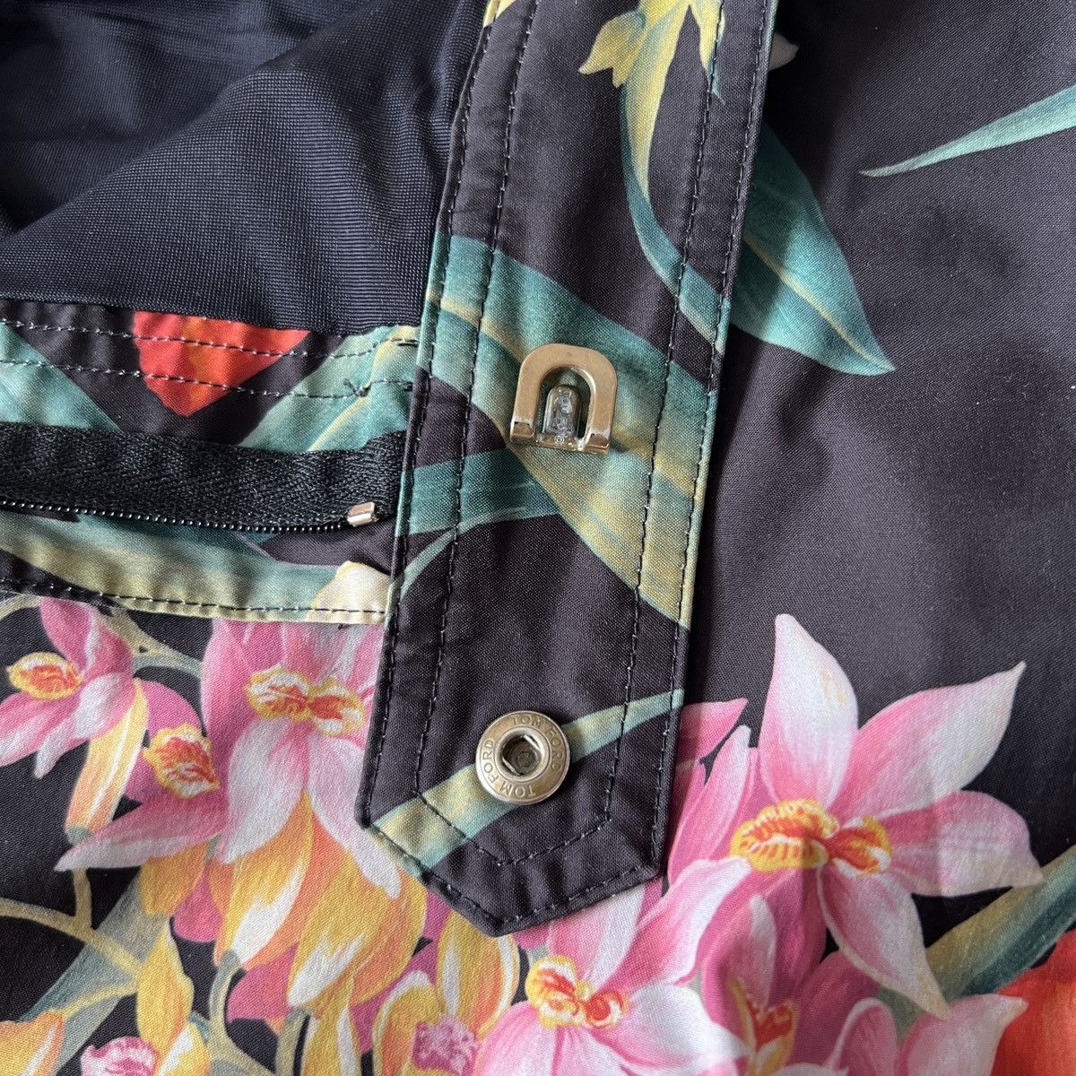 Tom Ford 🔥🔥 Tom Ford Orchid Print Shorts Size US 34 / EU 50 - 6 Thumbnail