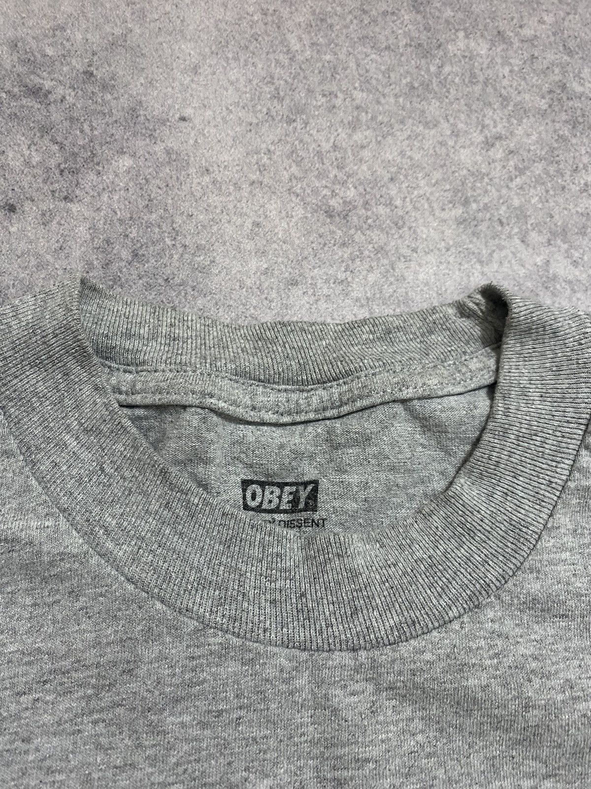 Obey × Vintage Obey Flame Fingers T-Shirt Size M Size US M / EU 48-50 / 2 - 5 Thumbnail