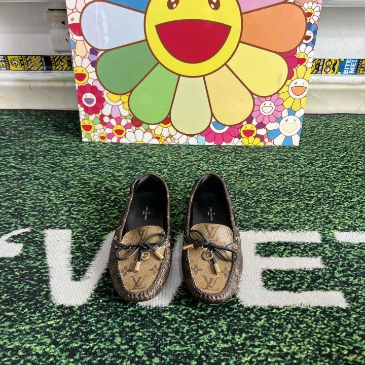 Louis Vuitton Louis Vuitton Gloria Casual Flat Shoes for Women -2508 Size US 5 / IT 35 - 2 Thumbnail