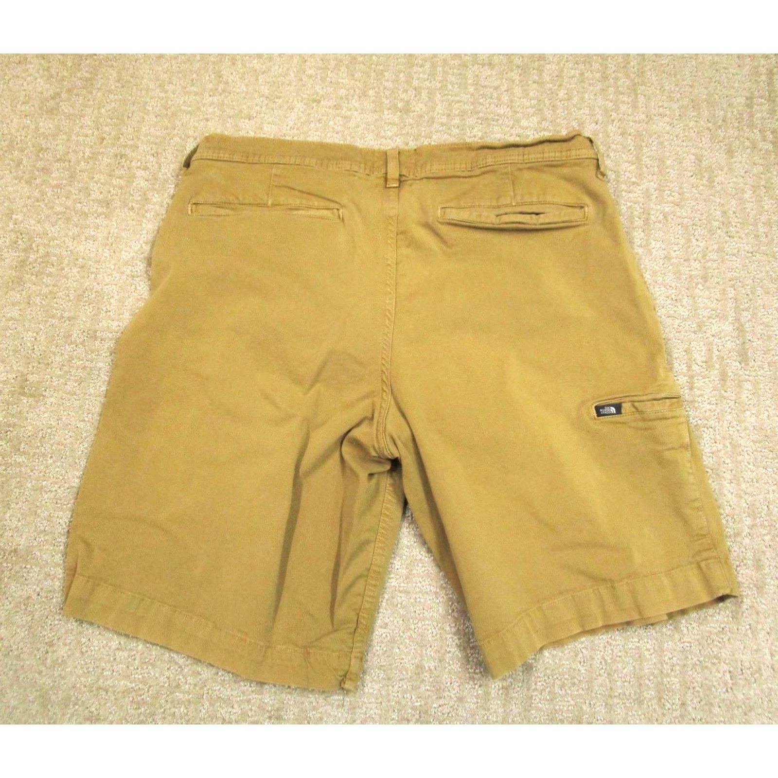 The North Face The North Face Shorts Men 36 Brown Canvas Outdoor Bermuda Casual Adventure Pocketed) Size US 36 / EU 52 - 2 Thumbnail