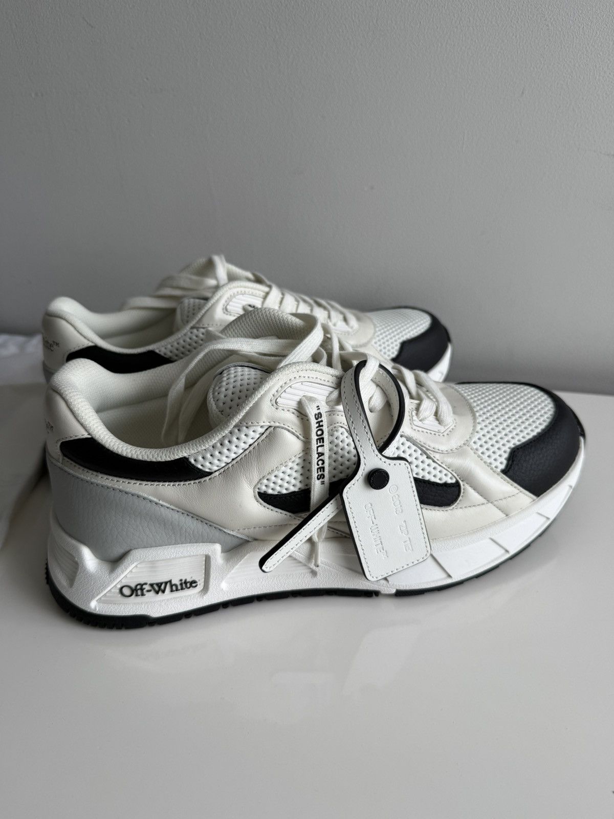 Off-White Off-White Kick Off Low Top Sneakers White Black Size US 10 / EU 43 - 10 Thumbnail