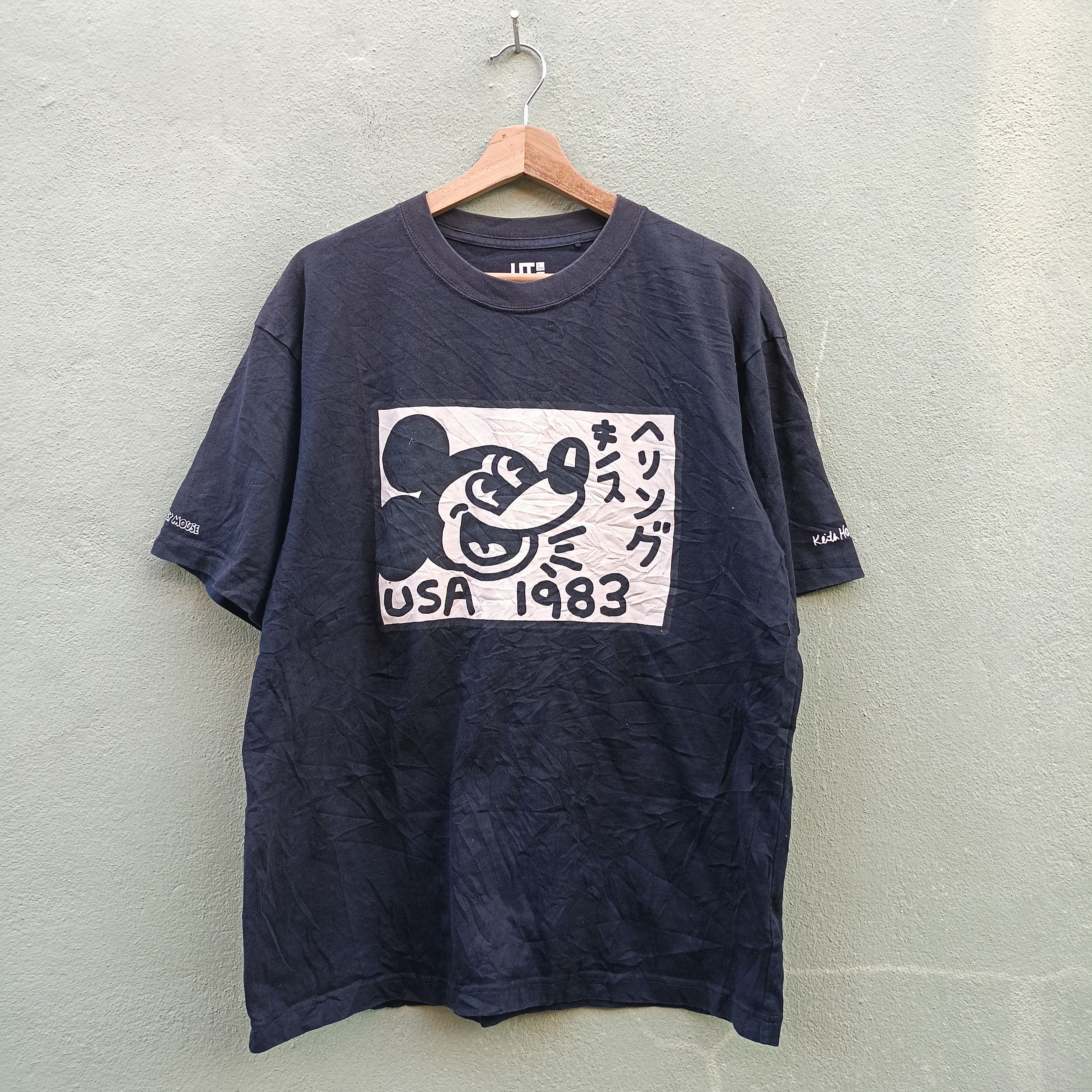 Keith Haring Mickey Mouse X keith haring Uniqlo Tee Size US L / EU 52-54 / 3 - 1 Thumbnail