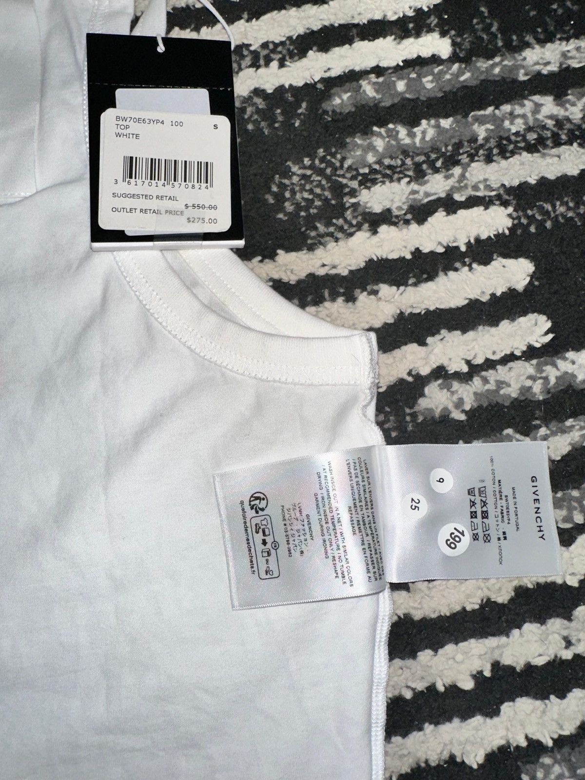 Givenchy GIVENCHY CROPPED TANK TOP IN COTTON WITH 4G AND ROSES PRINT Size S / US 4 / IT 40 - 6 Thumbnail