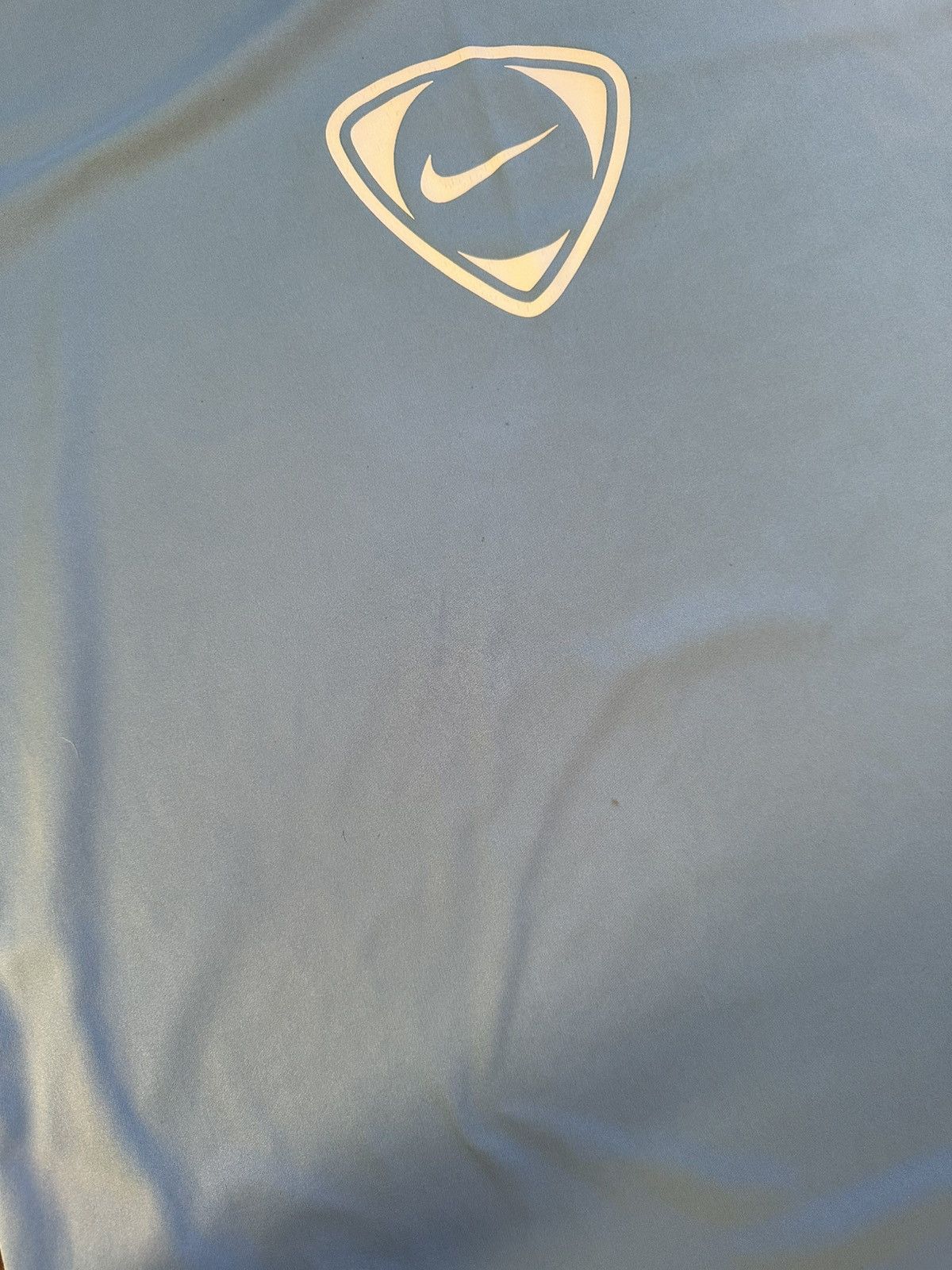 Nike Vintage Nike T-shirt Centre White Logo Size US L / EU 52-54 / 3 - 11 Thumbnail
