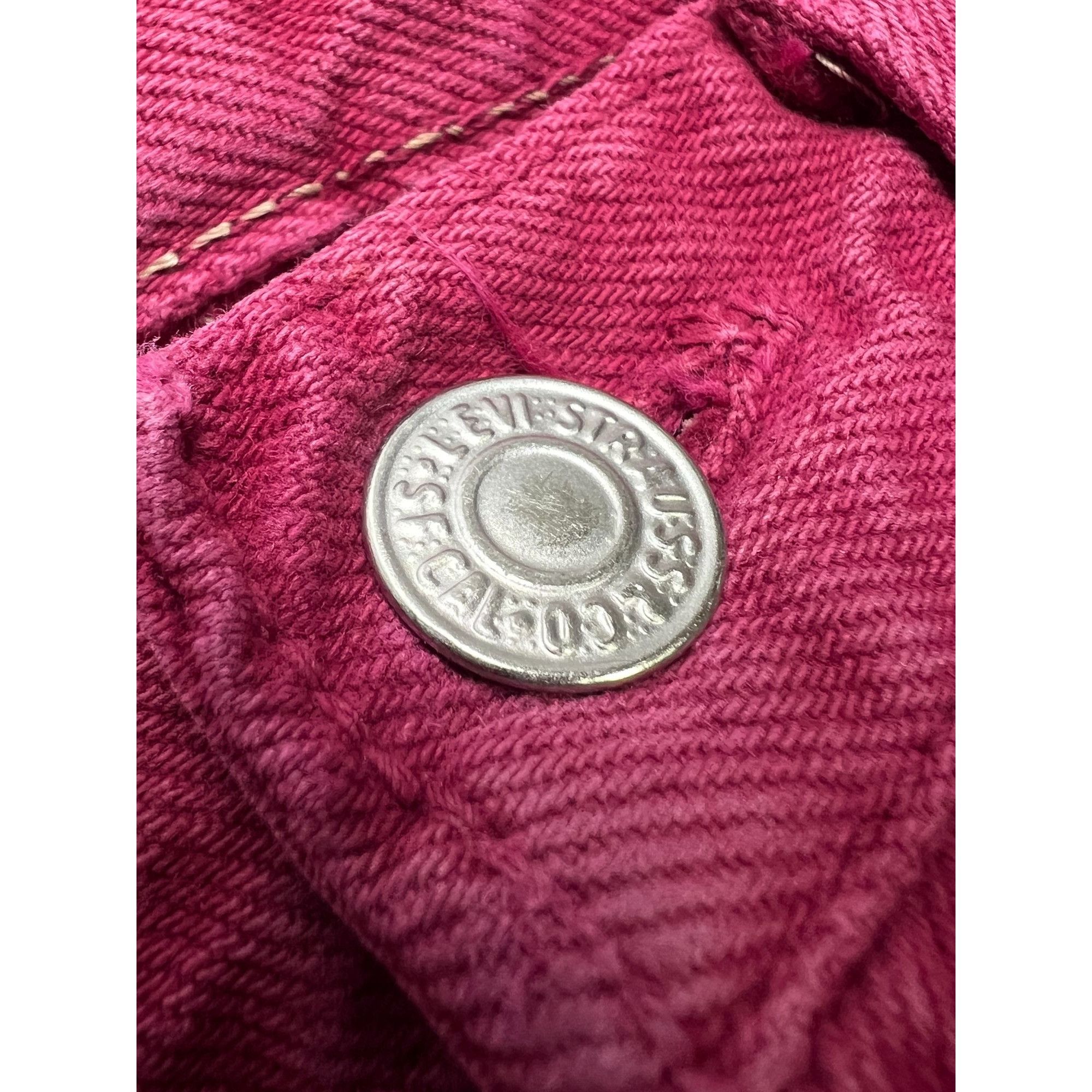 Levi's Vintage Clothing Vintage Levi’s 501 Rare Red Made in USA Denim Jeans (Y1057) Size 25" / US 0 / IT 36 - 5 Thumbnail