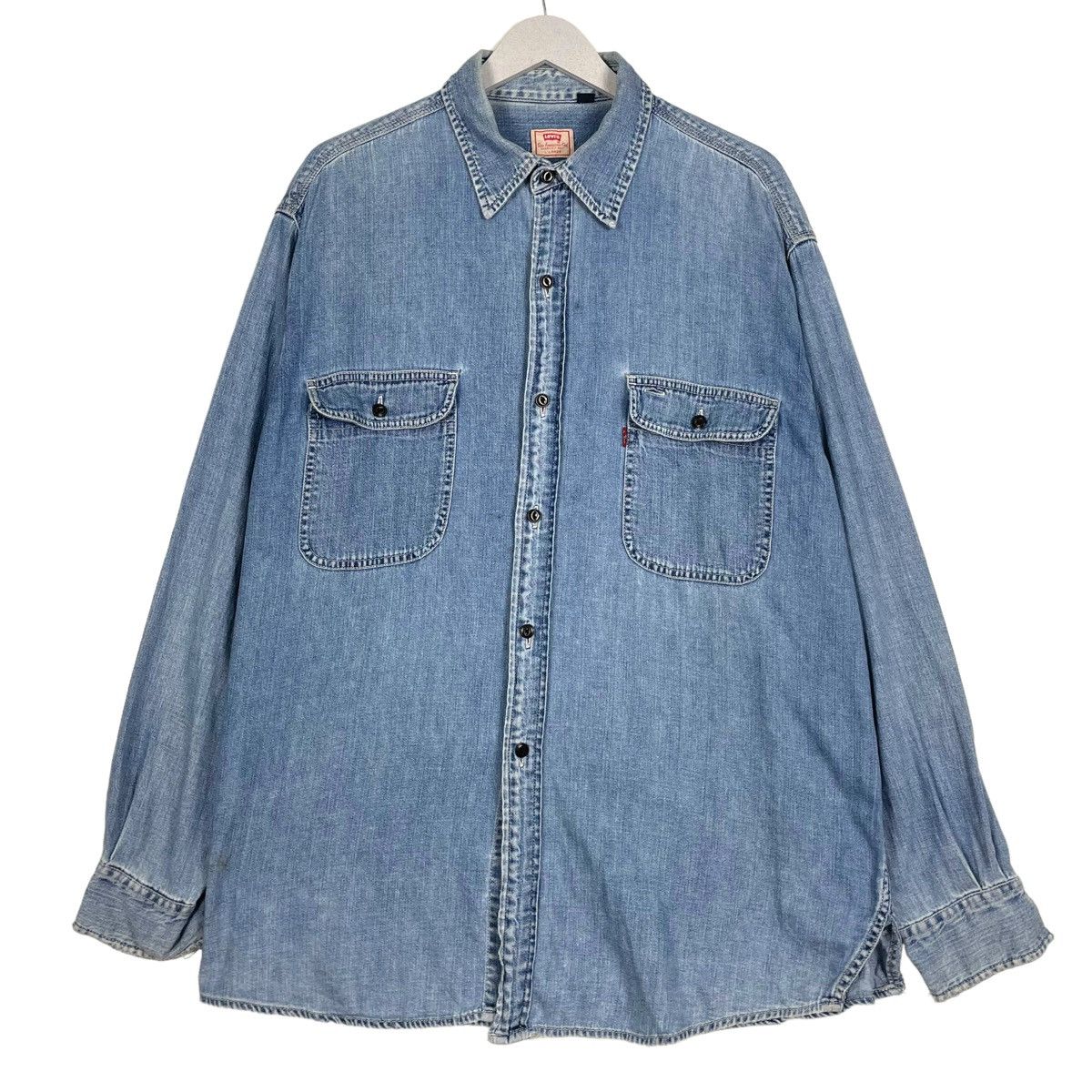 Levi's Vintage Clothing × The Workers Club 💥90s LEVIS WORKER CHAMBRAY DENIM BUTTON SHIRT Size US L / EU 52-54 / 3 - 1 Thumbnail