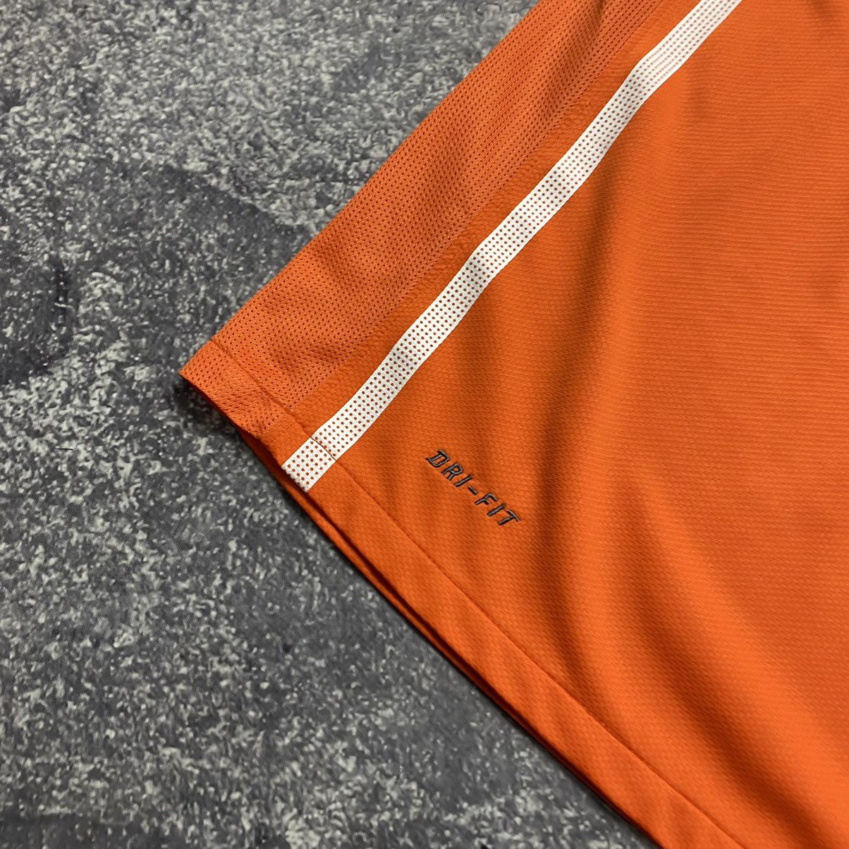 Vintage Vintage Nike Netherland Football National team jersey Size US S / EU 44-46 / 1 - 8 Thumbnail