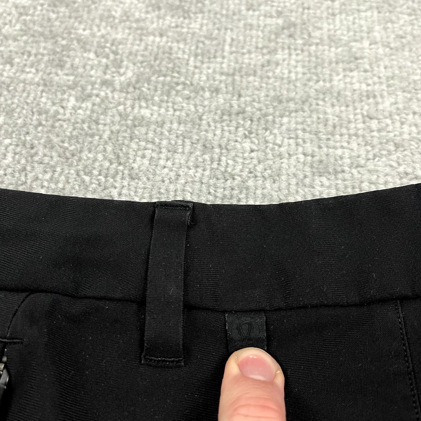 Lululemon Lululemon Shorts Mens 32 Black Chino Golf Performance Sport 10" Inseam 5-Pocket Flat Front Logo Zipper Polyester Breathable Size US 32 / EU 48 - 3 Thumbnail