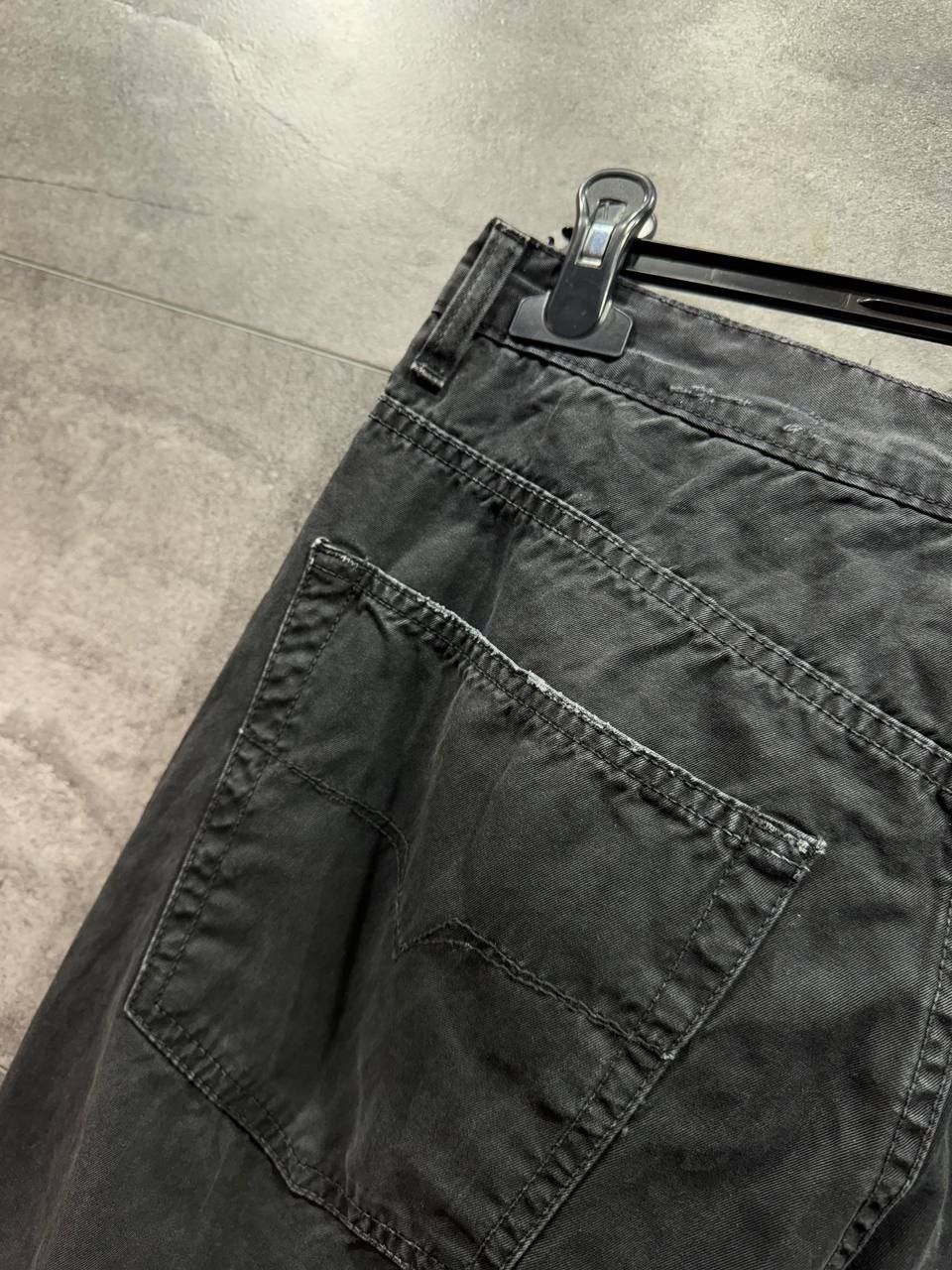 Versace Jeans Couture Versace Jeans Couture Vintage Y2K Denim Pants Size US 36 / EU 52 - 12 Thumbnail