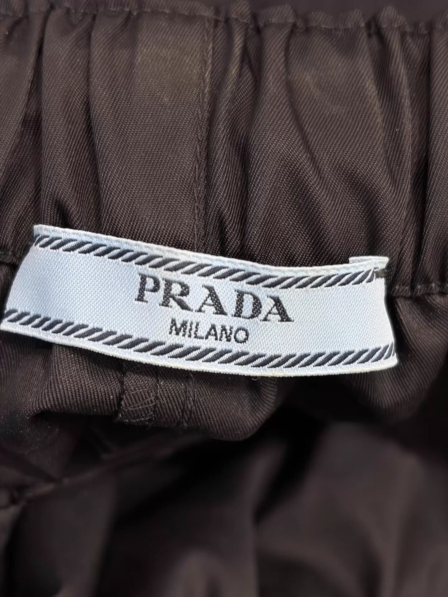 Prada Prada Metal Triangle Logo Shorts 38 Size 26" / US 2 / IT 38 - 4 Thumbnail