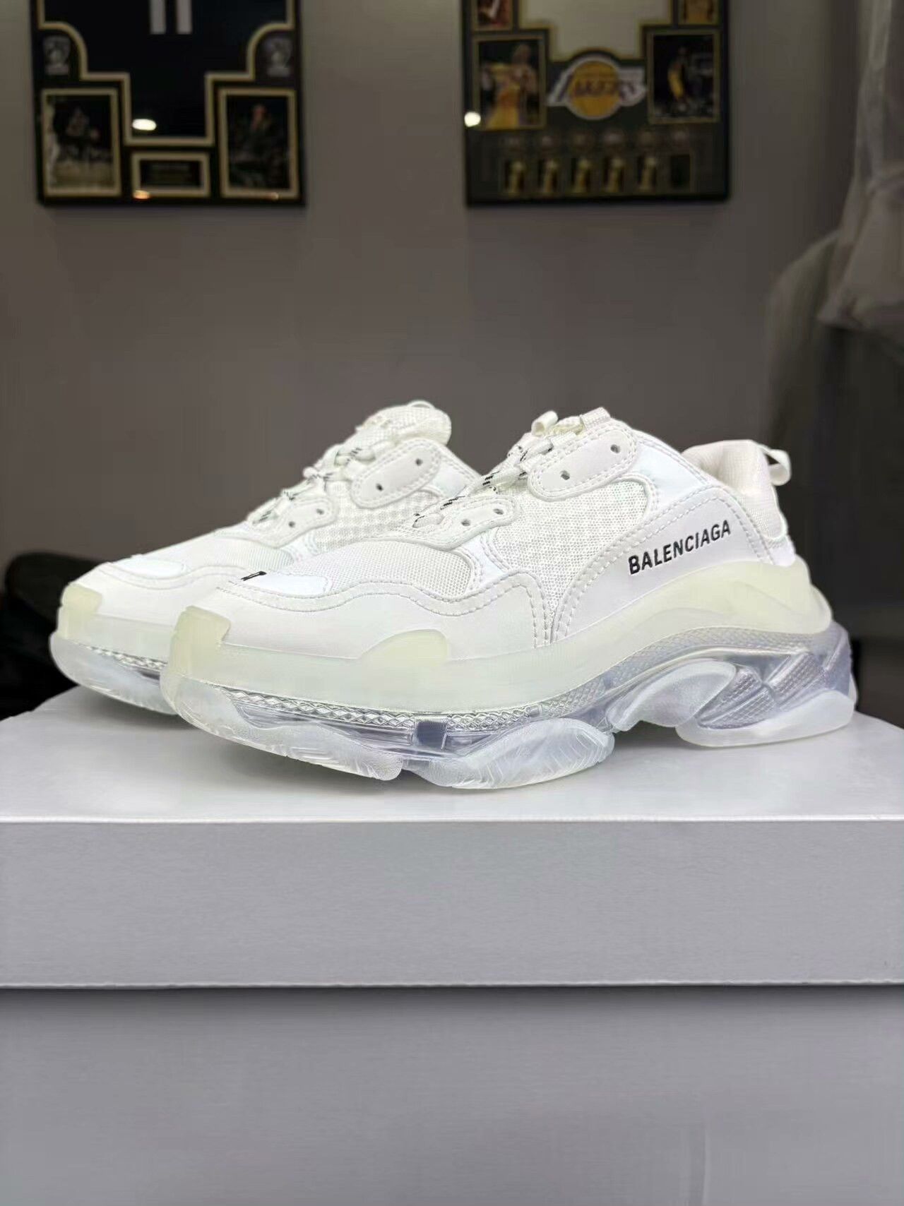 Balenciaga Balenciaga Clear White Lowtop Sneakers us_6-5 Women Size US 6.5 / IT 36.5 - 1 Thumbnail
