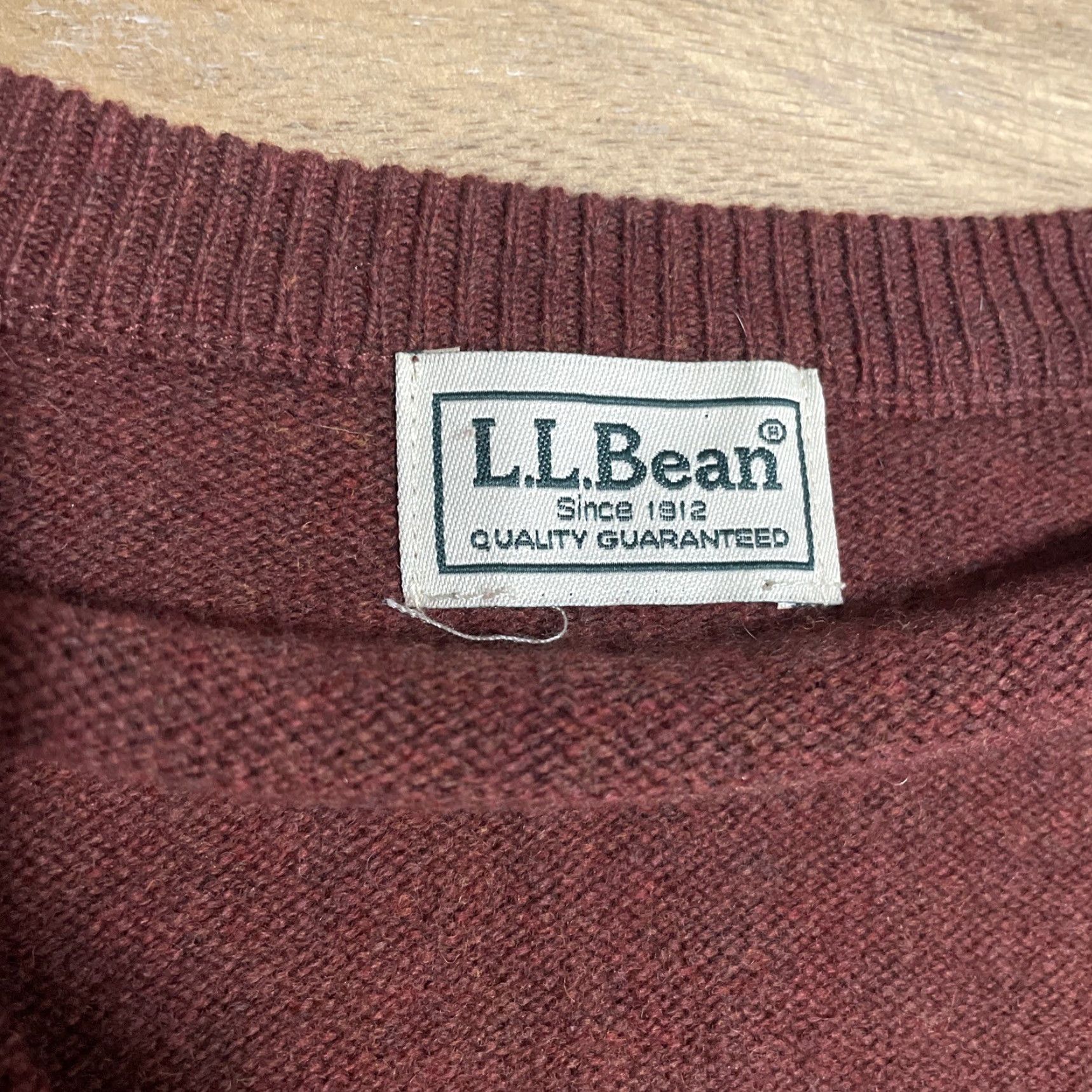 Vintage VINTAGE L.L. Bean Sweater Mens XL V-Neck Pullover Long Sleeve Auburn 100% Lambswool Knit Wool Size US XL / EU 56 / 4 - 3 Thumbnail
