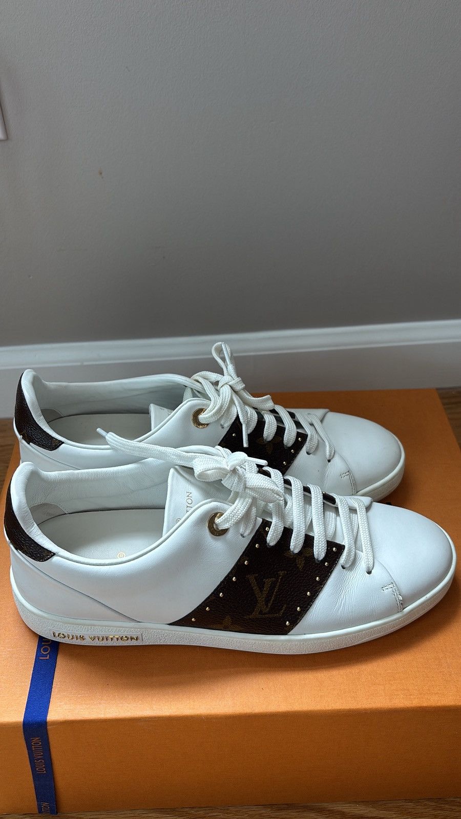 Louis Vuitton Louis Vuitton Frontrow White / Monogram - Women’s Size 38 Size US 8 / IT 38 - 2 Thumbnail