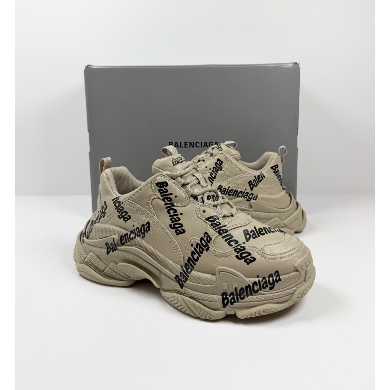Balenciaga Size 40EU/10W - Balenciaga Triple S Beige Allover Logo NEW! Size US 10 / IT 40 - 2 Thumbnail