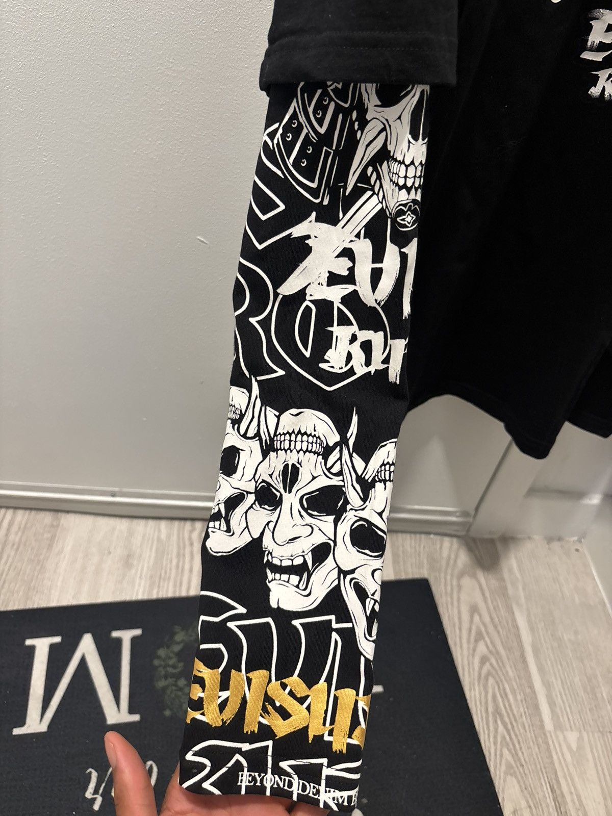 Evisu Rare Vintage Evisu Skull Long Sleeve T-Shirt Size US S / EU 44-46 / 1 - 4 Thumbnail